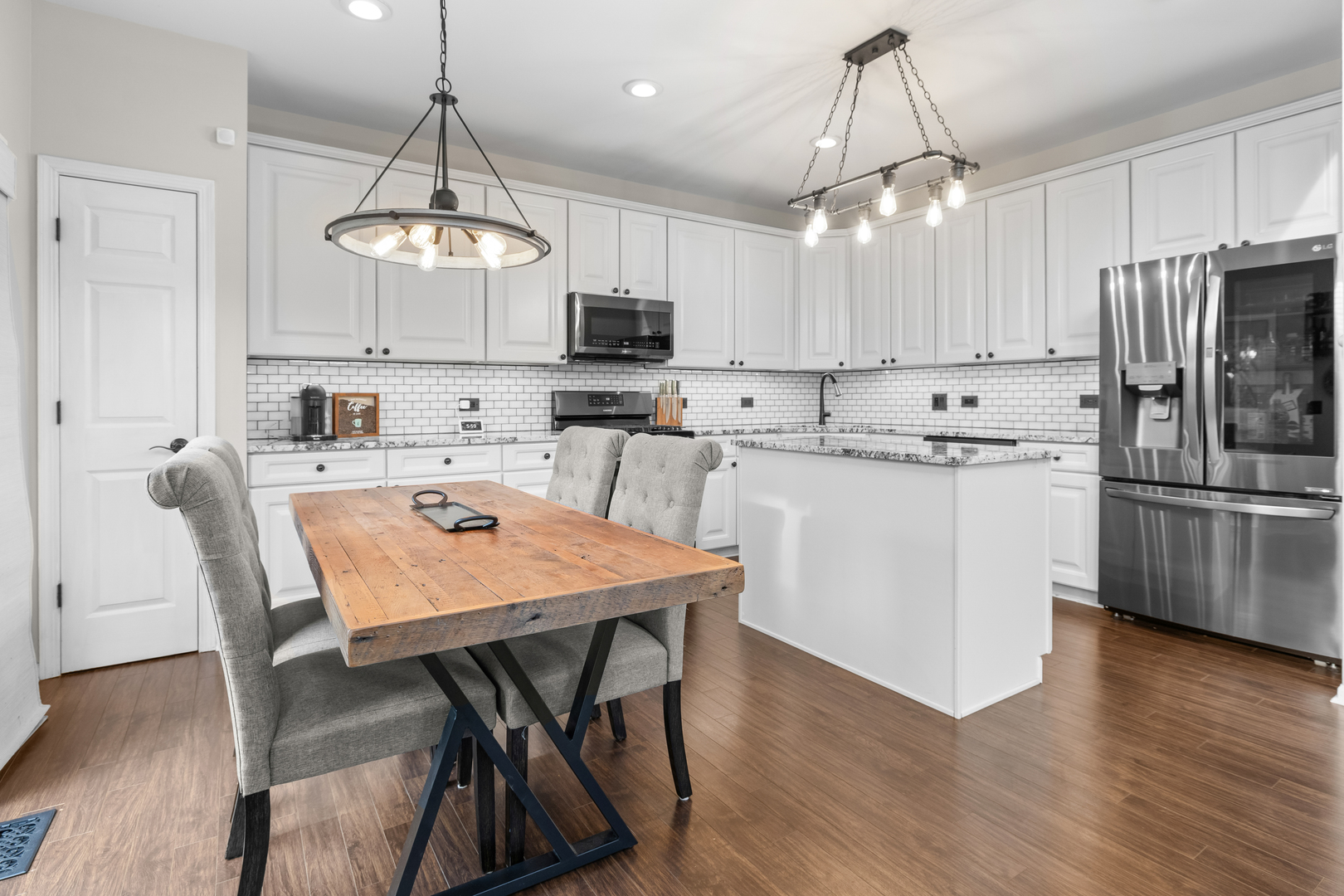 216 TIMBER TRAILS Boulevard #1, Gilberts, IL 60136