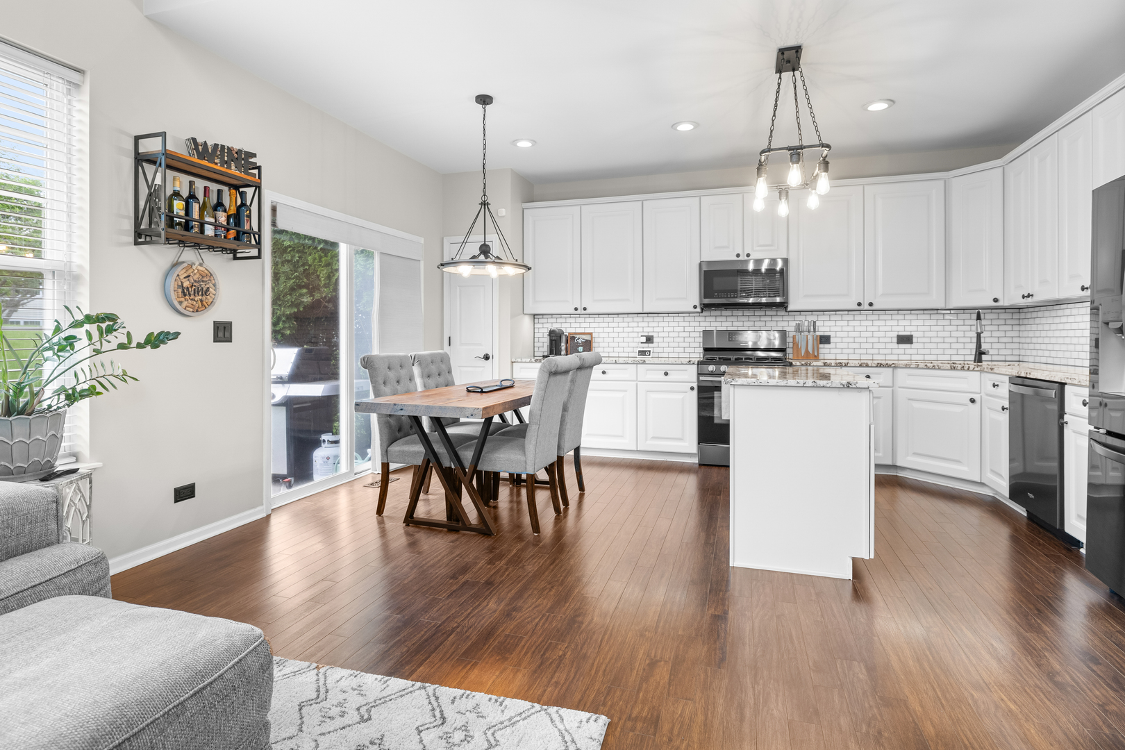 216 TIMBER TRAILS Boulevard #1, Gilberts, IL 60136