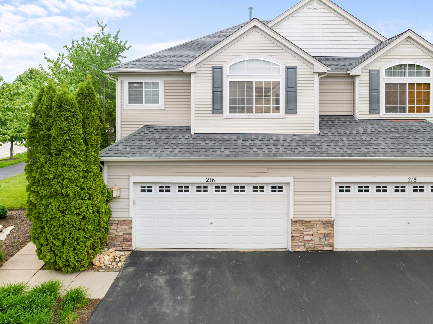 216 TIMBER TRAILS Boulevard #1, Gilberts, IL 60136
