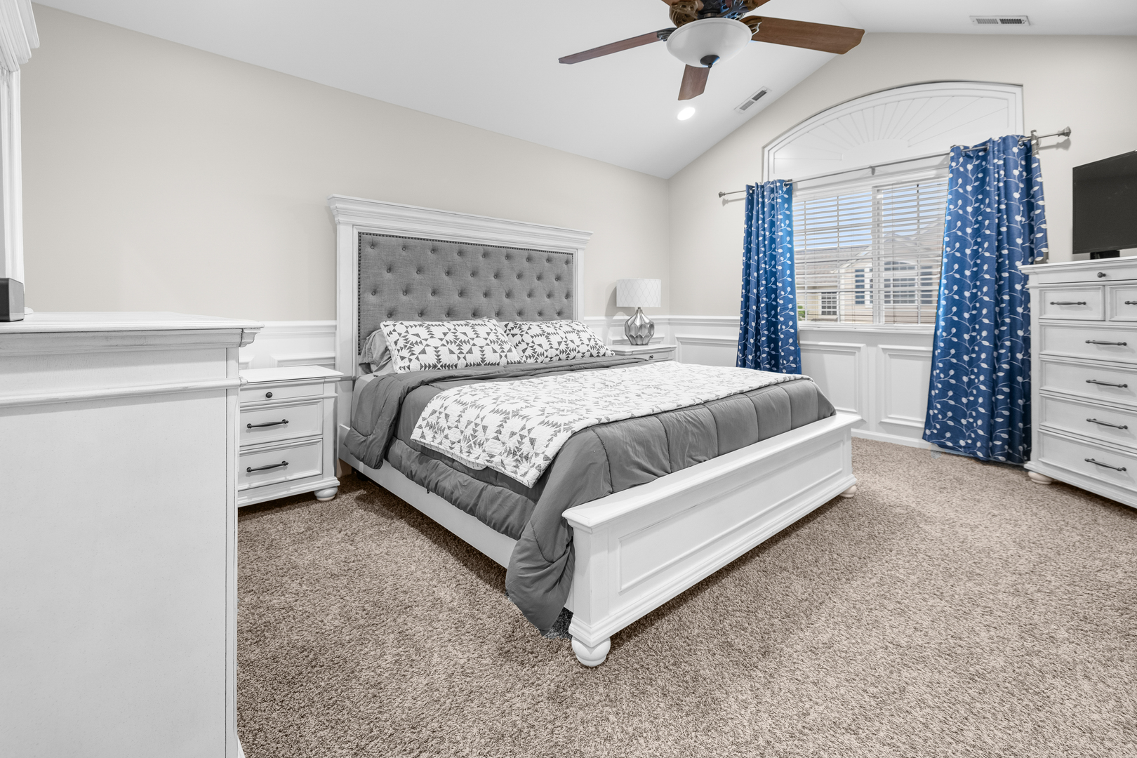 216 TIMBER TRAILS Boulevard #1, Gilberts, IL 60136
