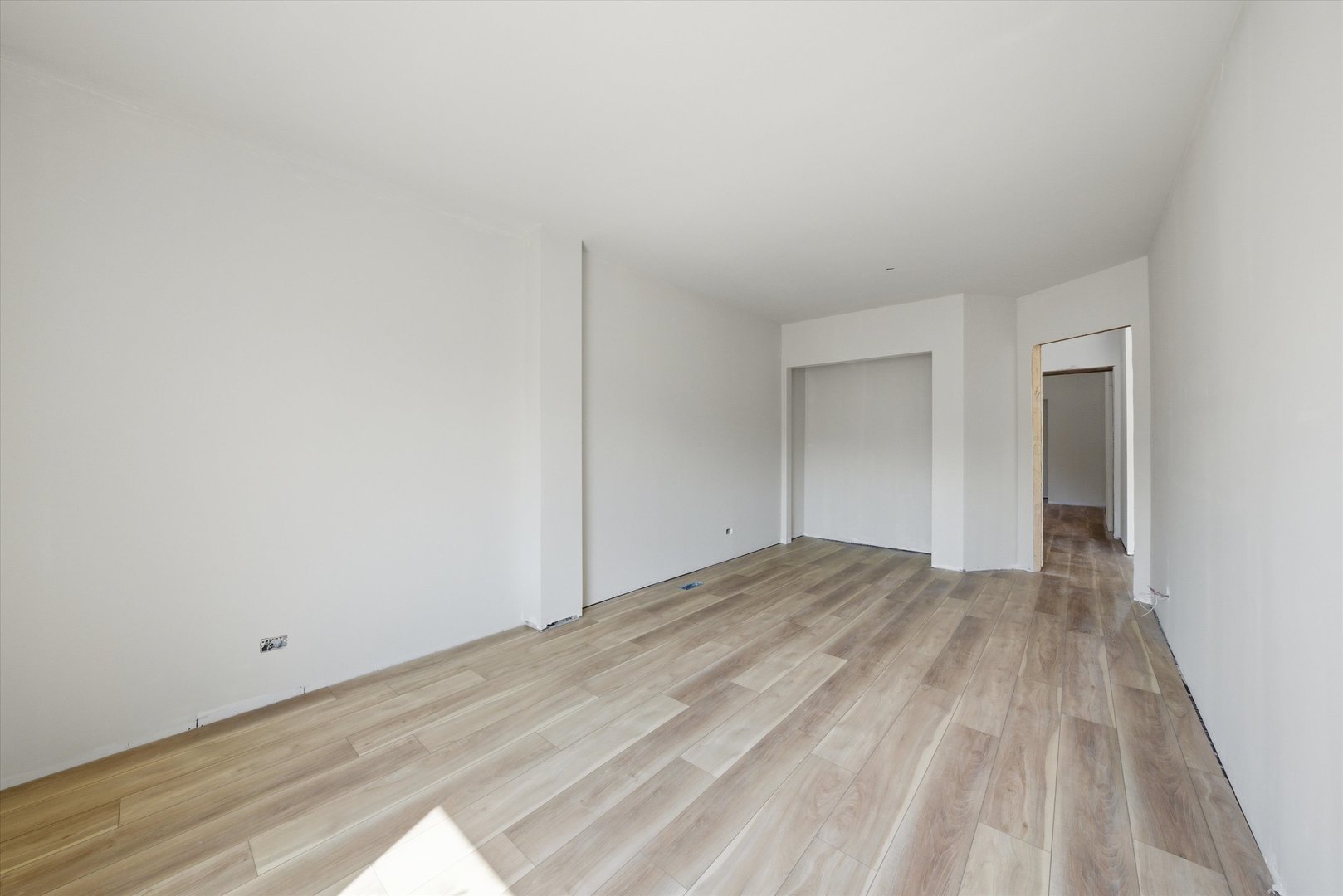 8016 S Perry Avenue, Chicago, IL 60620