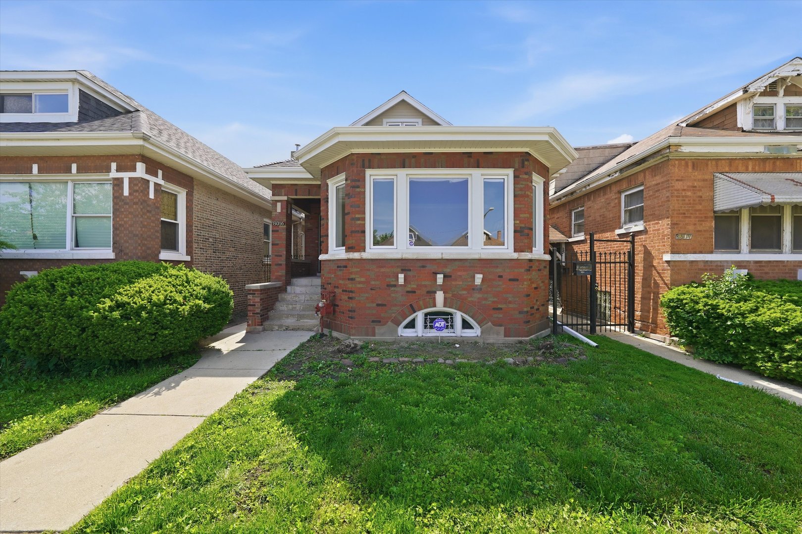 8016 S Perry Avenue, Chicago, IL 60620