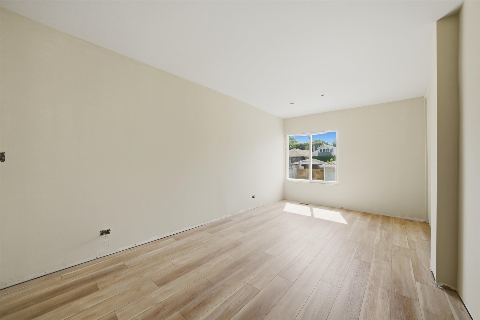 8016 S Perry Avenue, Chicago, IL 60620