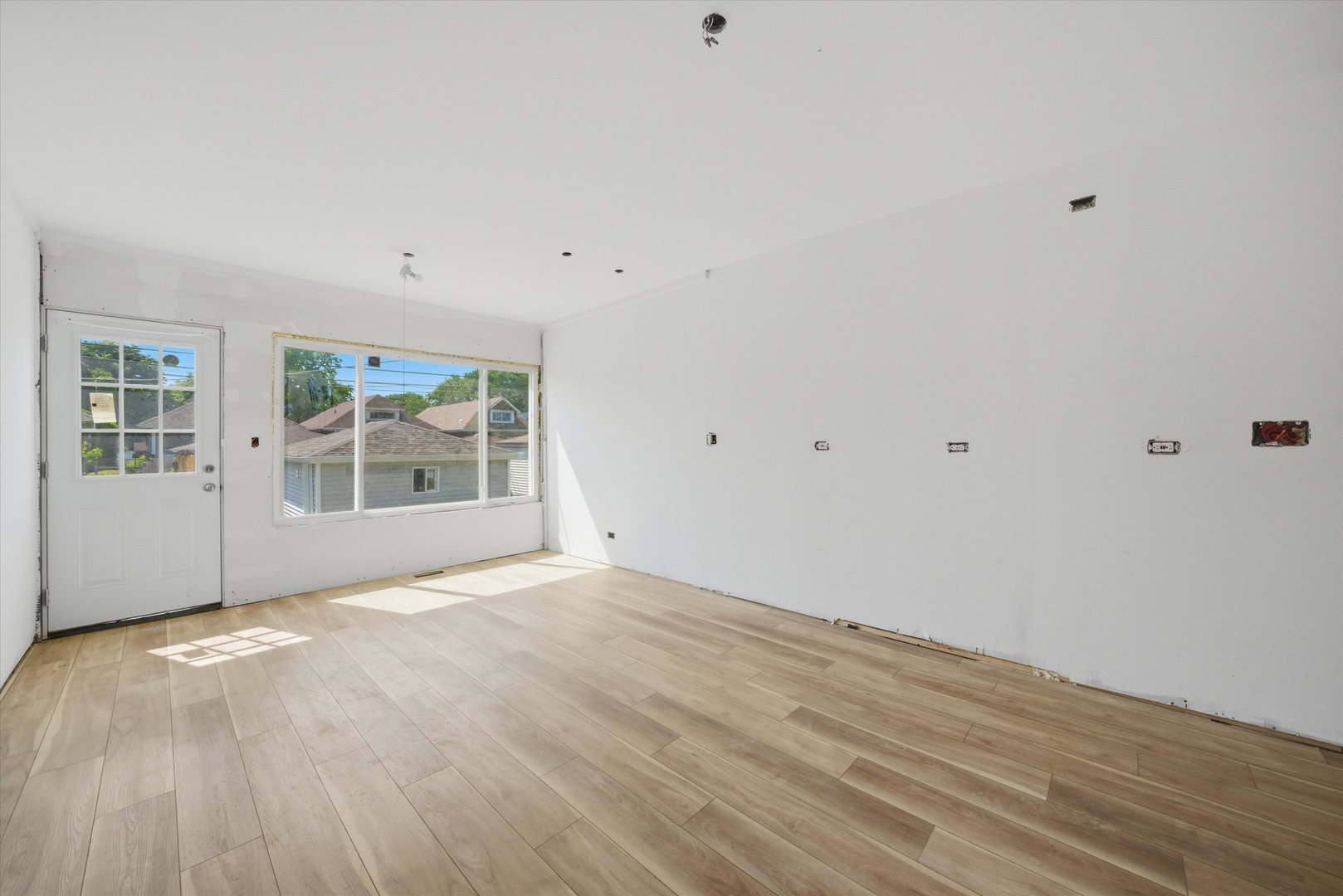 8016 S Perry Avenue, Chicago, IL 60620