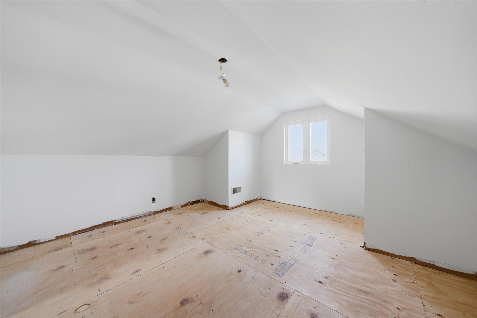 8016 S Perry Avenue, Chicago, IL 60620