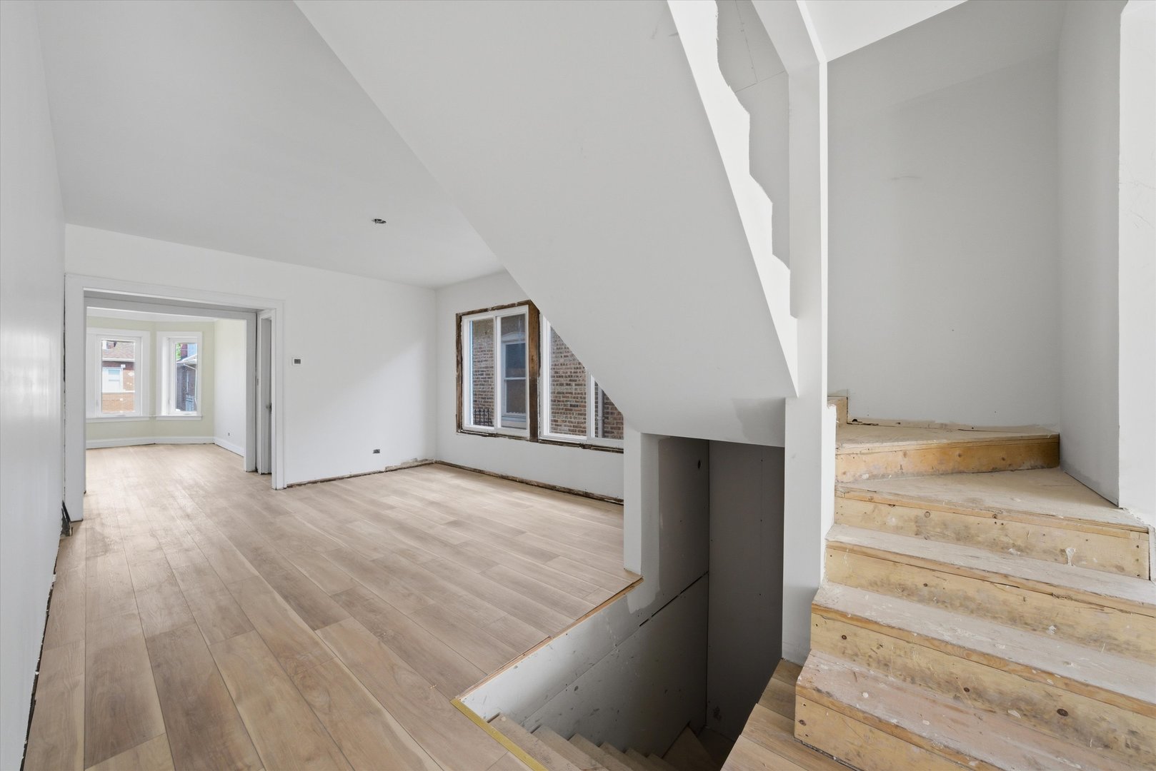 8016 S Perry Avenue, Chicago, IL 60620