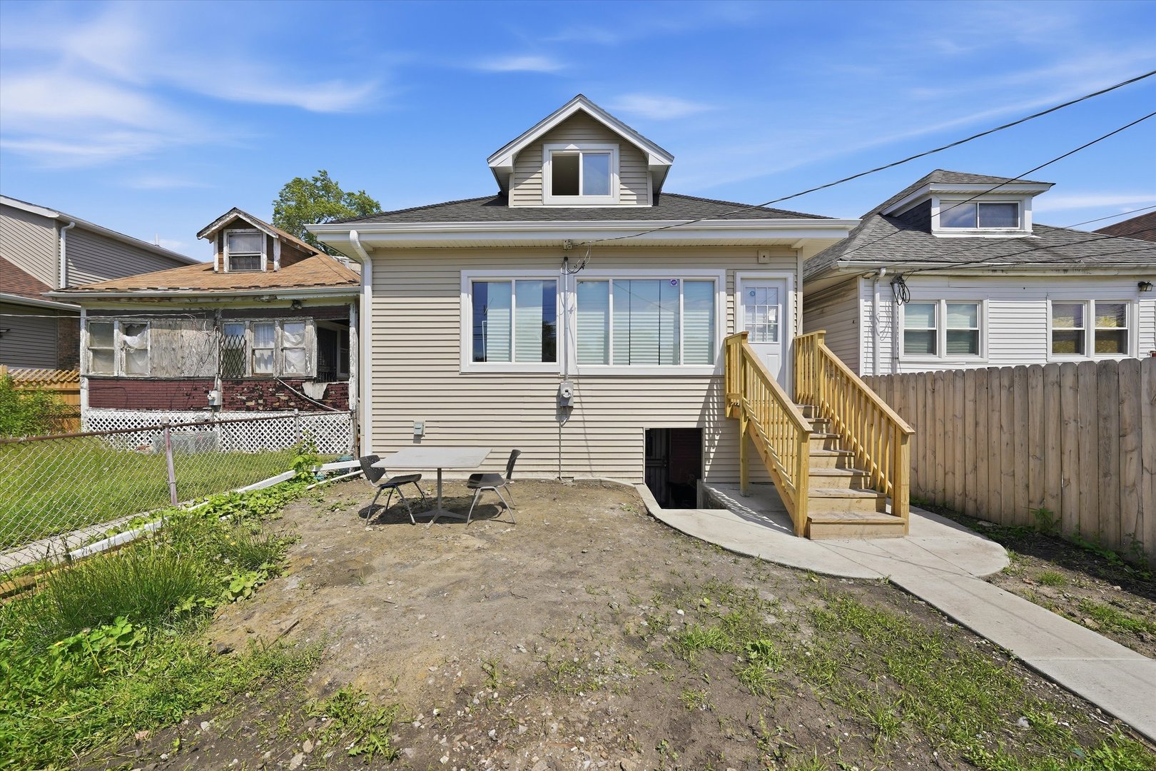 8016 S Perry Avenue, Chicago, IL 60620