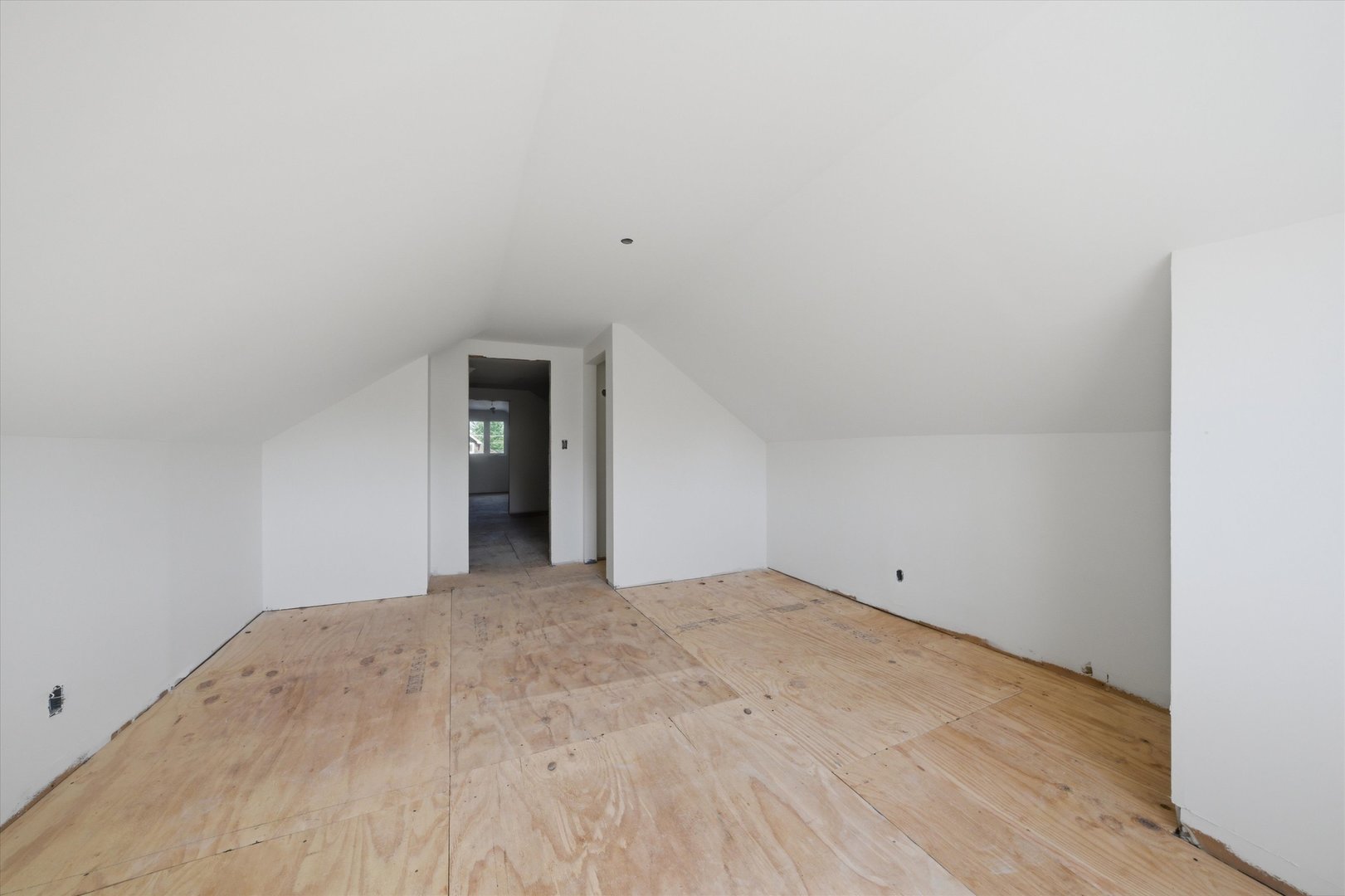 8016 S Perry Avenue, Chicago, IL 60620