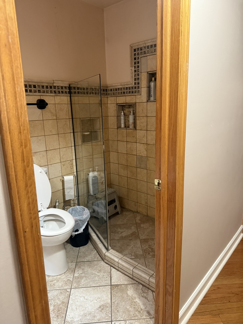 6716 W 89th Place, Oak Lawn, IL 60453