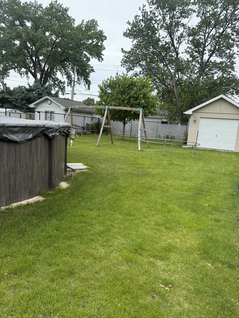6716 W 89th Place, Oak Lawn, IL 60453