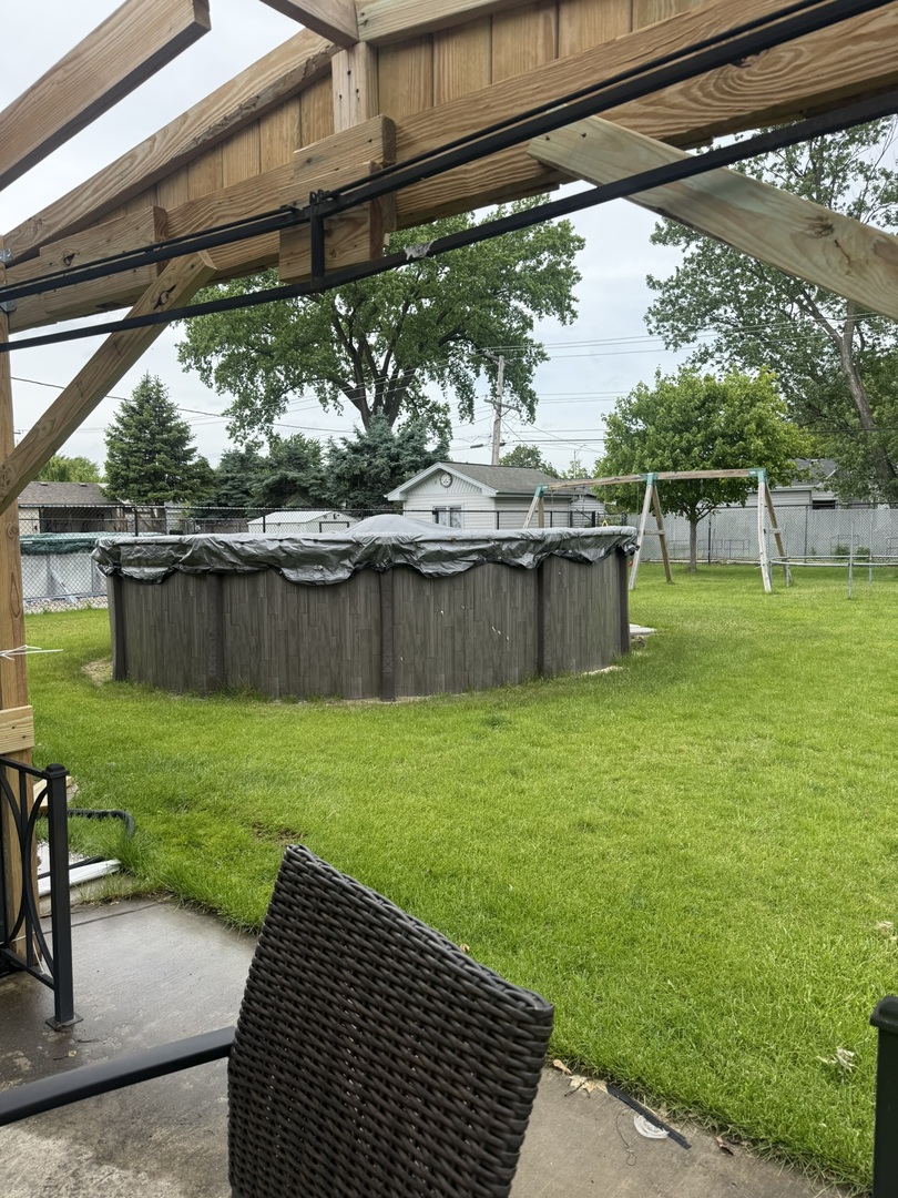 6716 W 89th Place, Oak Lawn, IL 60453