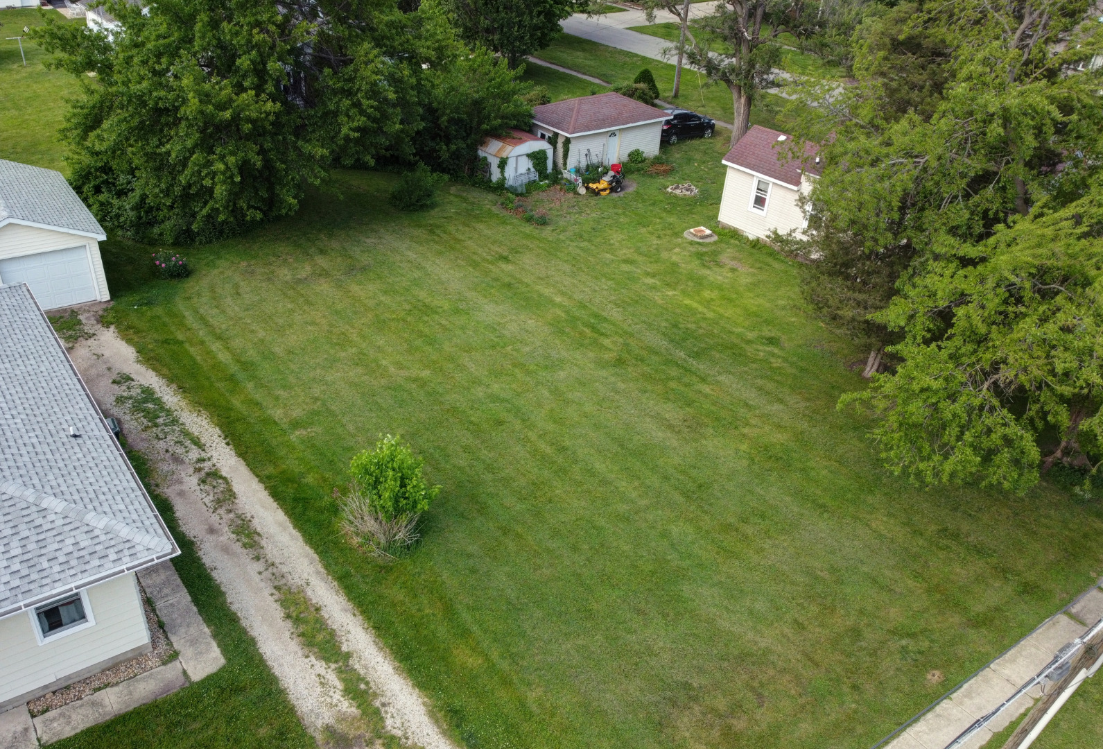 000 W Oak Street, Coal City, IL 60416