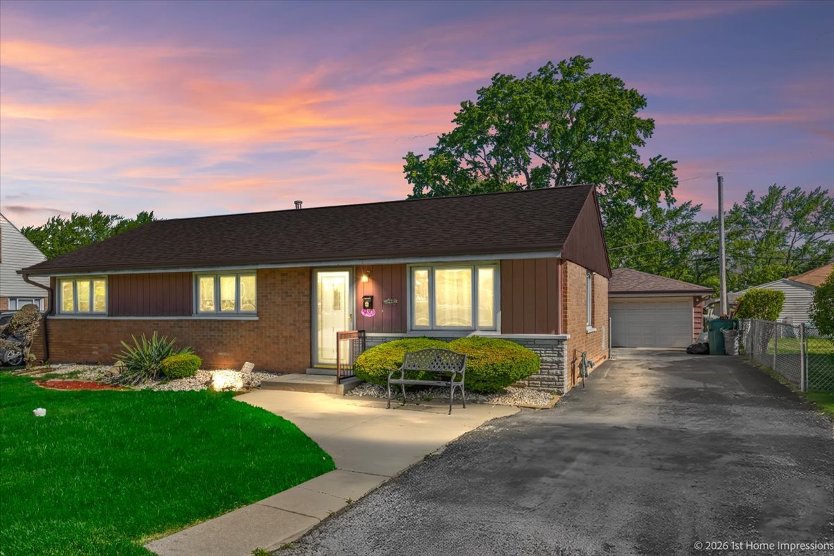 6328 W 85th Street, Burbank, IL 60459