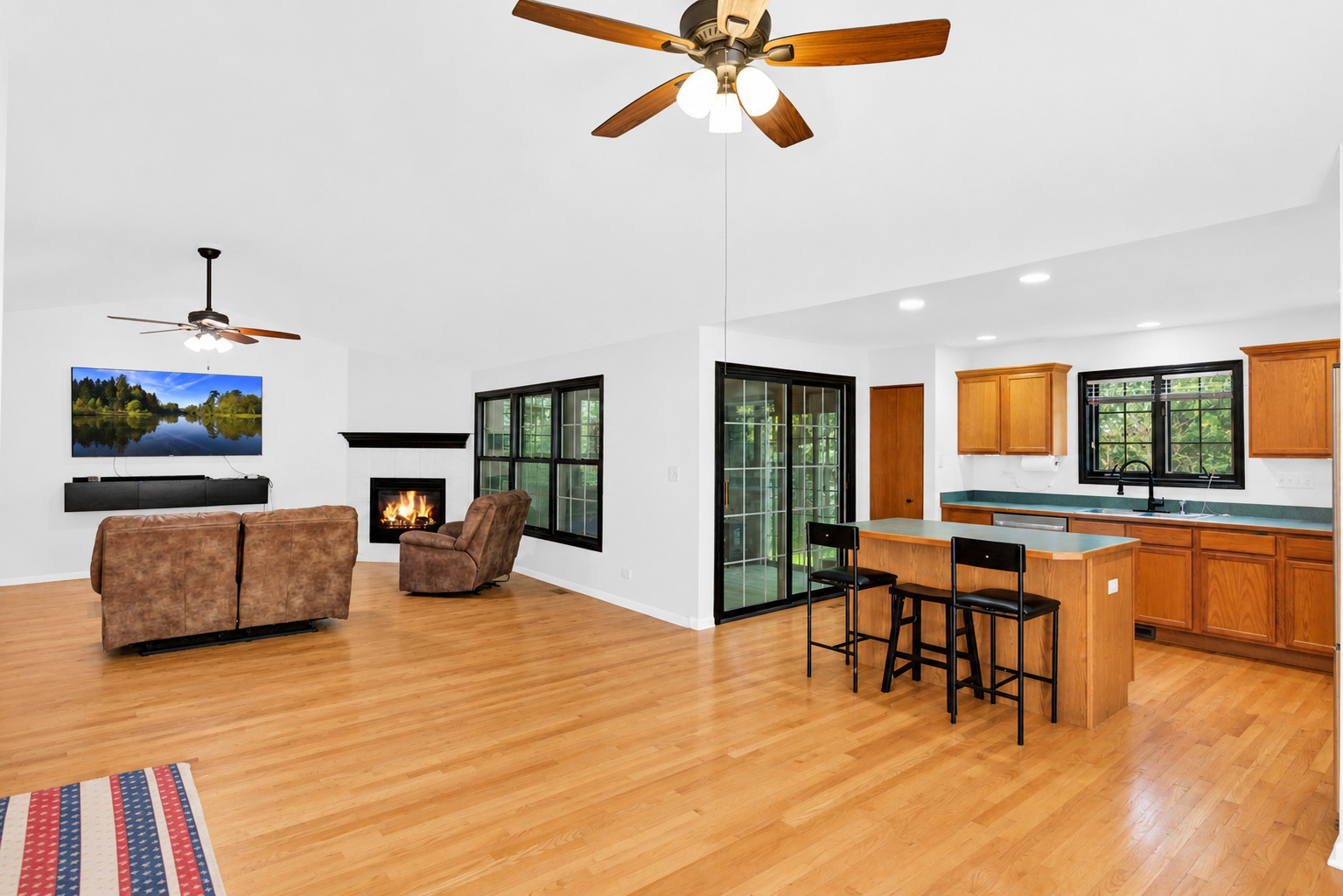 246 Red Hawk Road, Hampshire, IL 60140