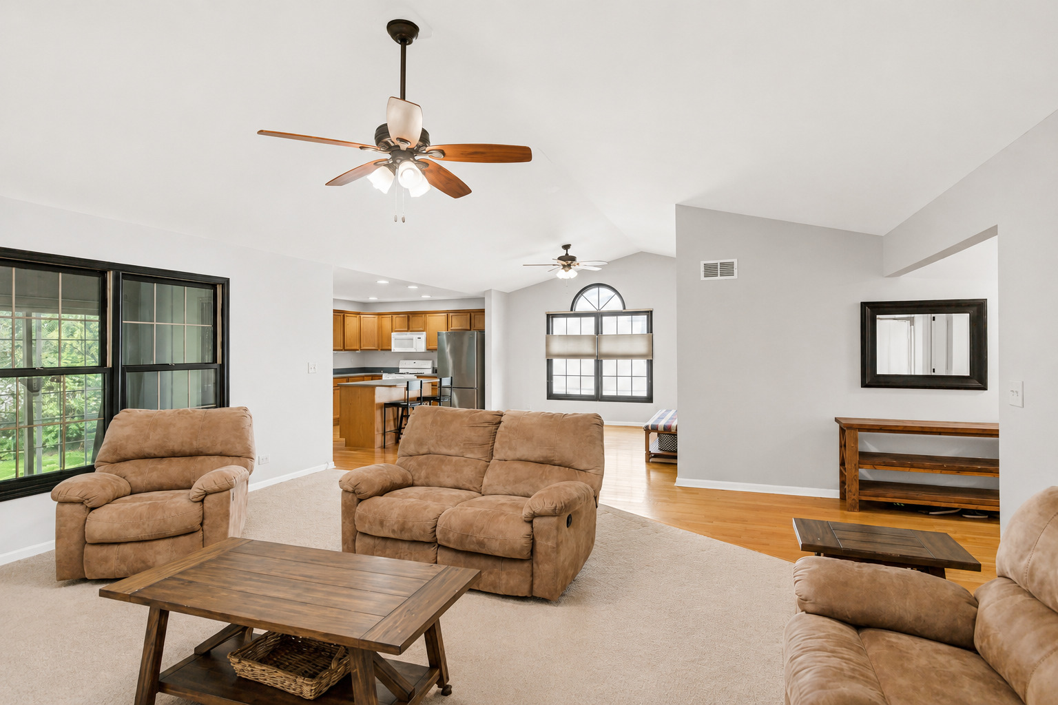 246 Red Hawk Road, Hampshire, IL 60140