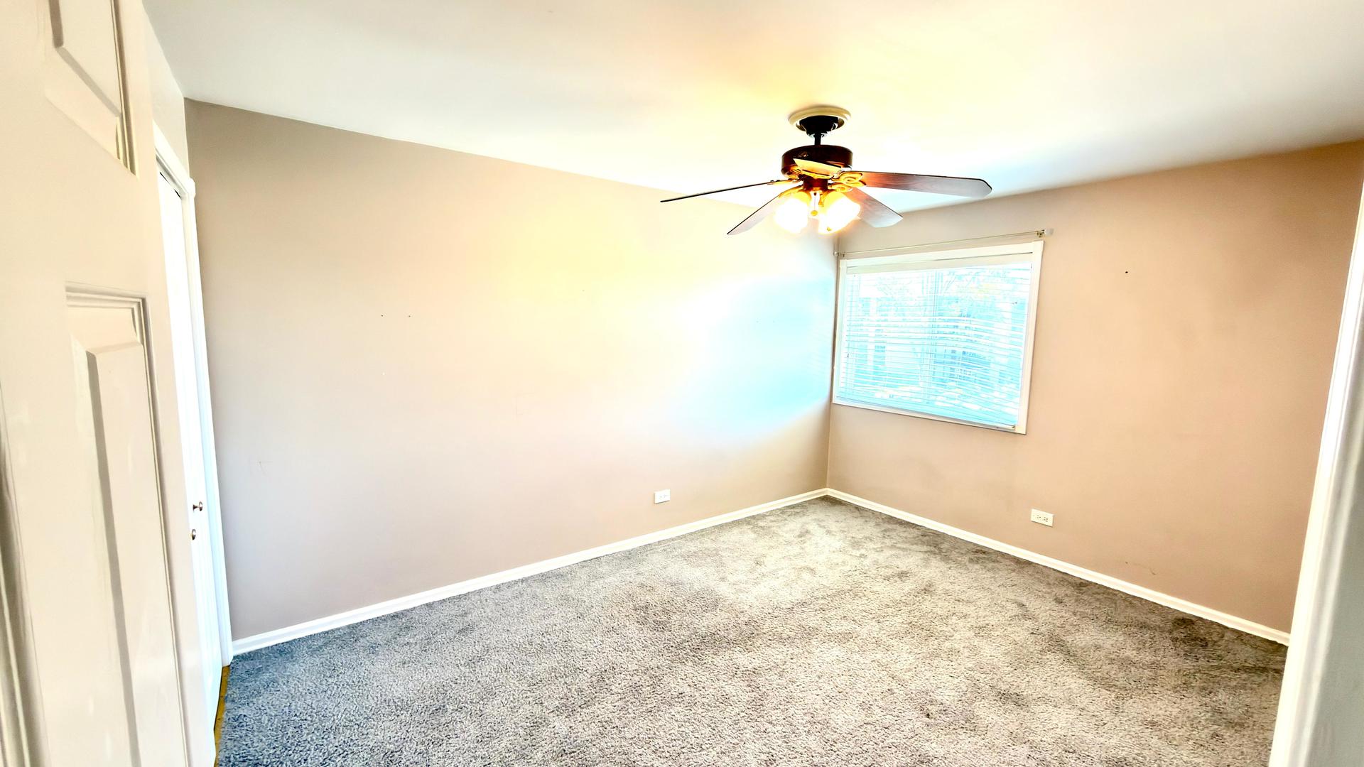 910 Beau Drive #313, Des Plaines, IL 60016