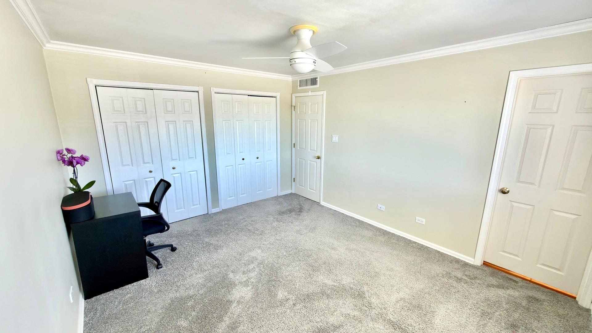 910 Beau Drive #313, Des Plaines, IL 60016