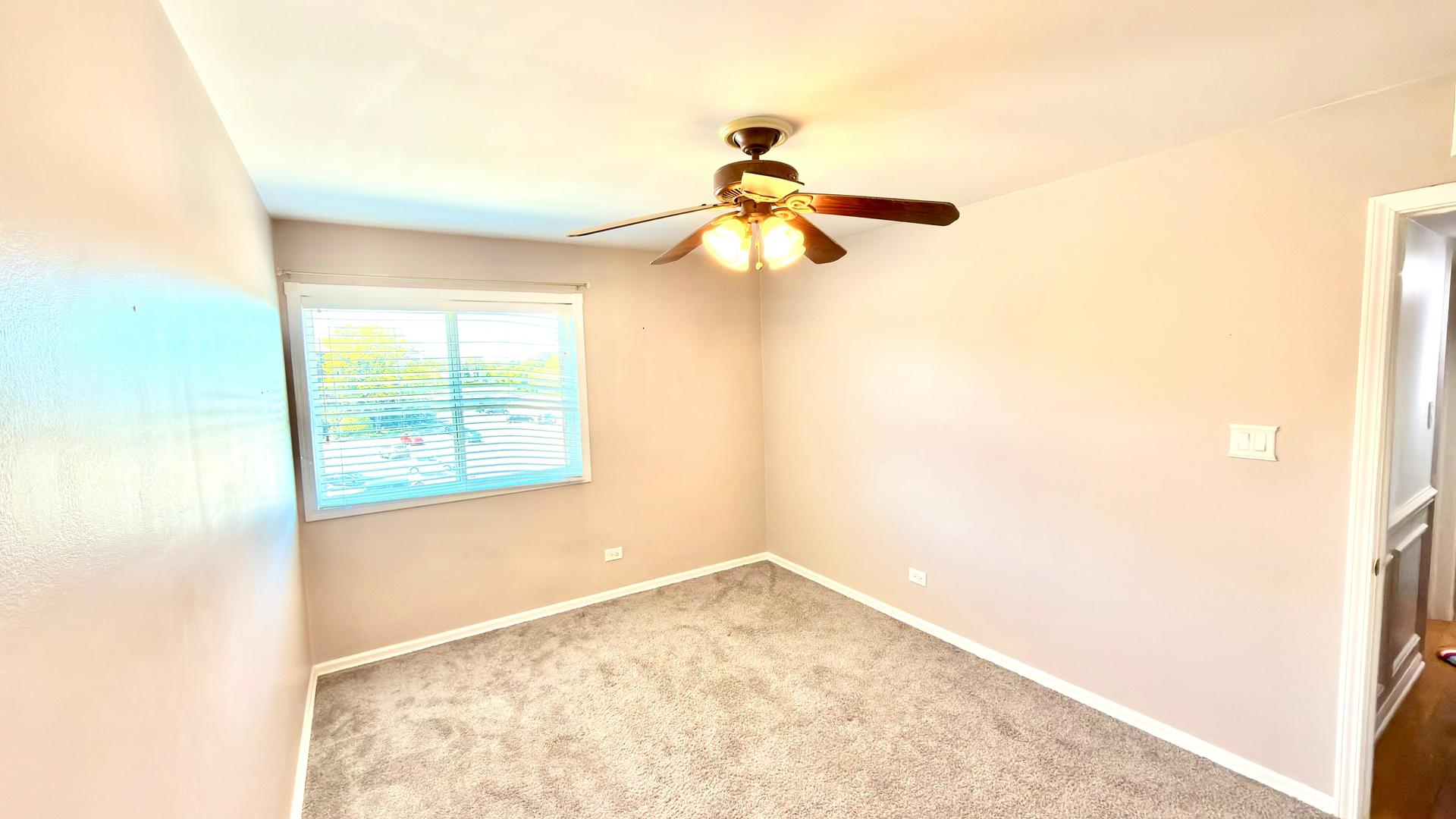 910 Beau Drive #313, Des Plaines, IL 60016