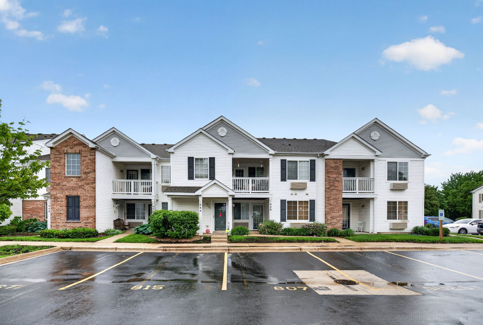 1628 Mcclure Road, Aurora, IL 60505