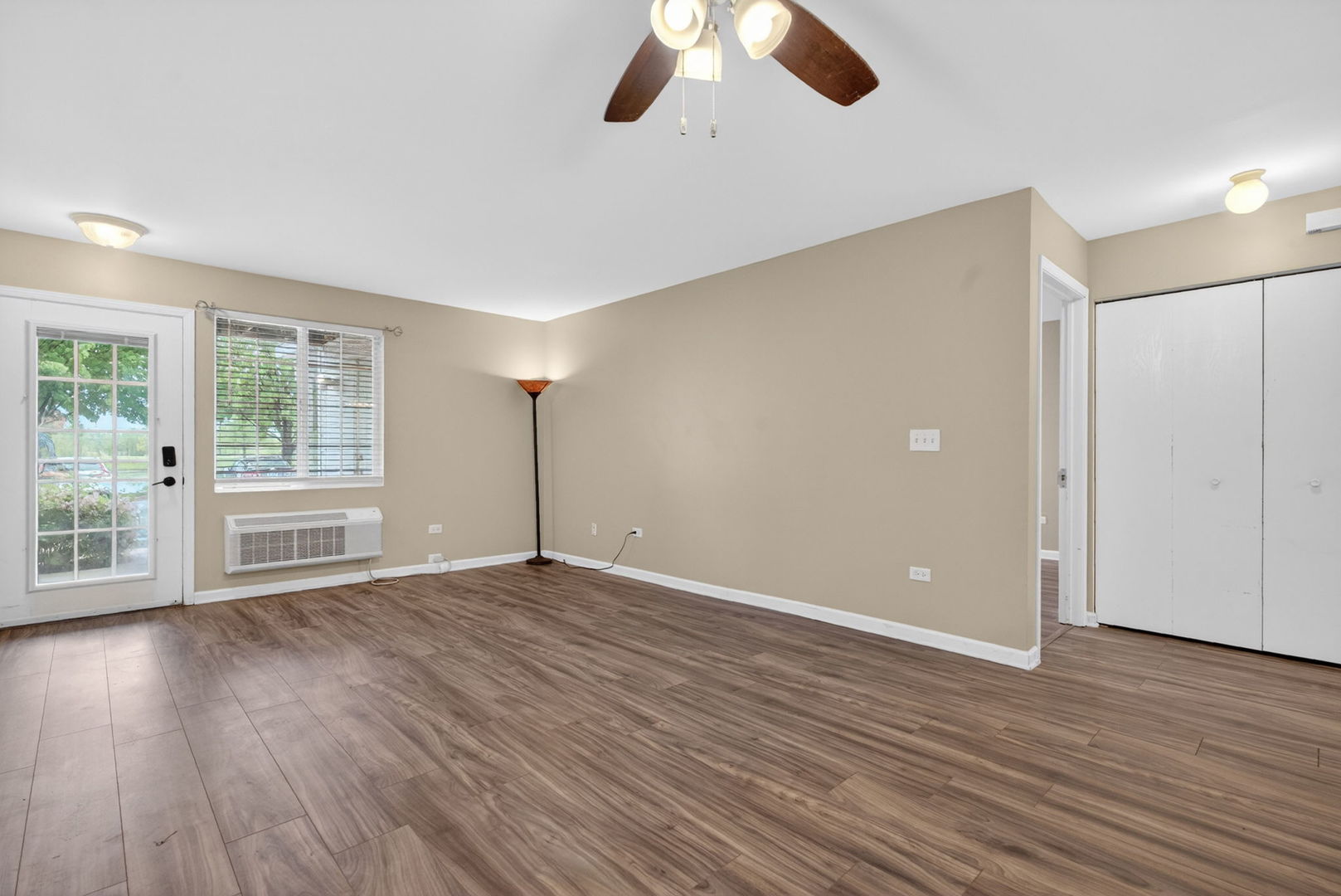 1628 Mcclure Road, Aurora, IL 60505