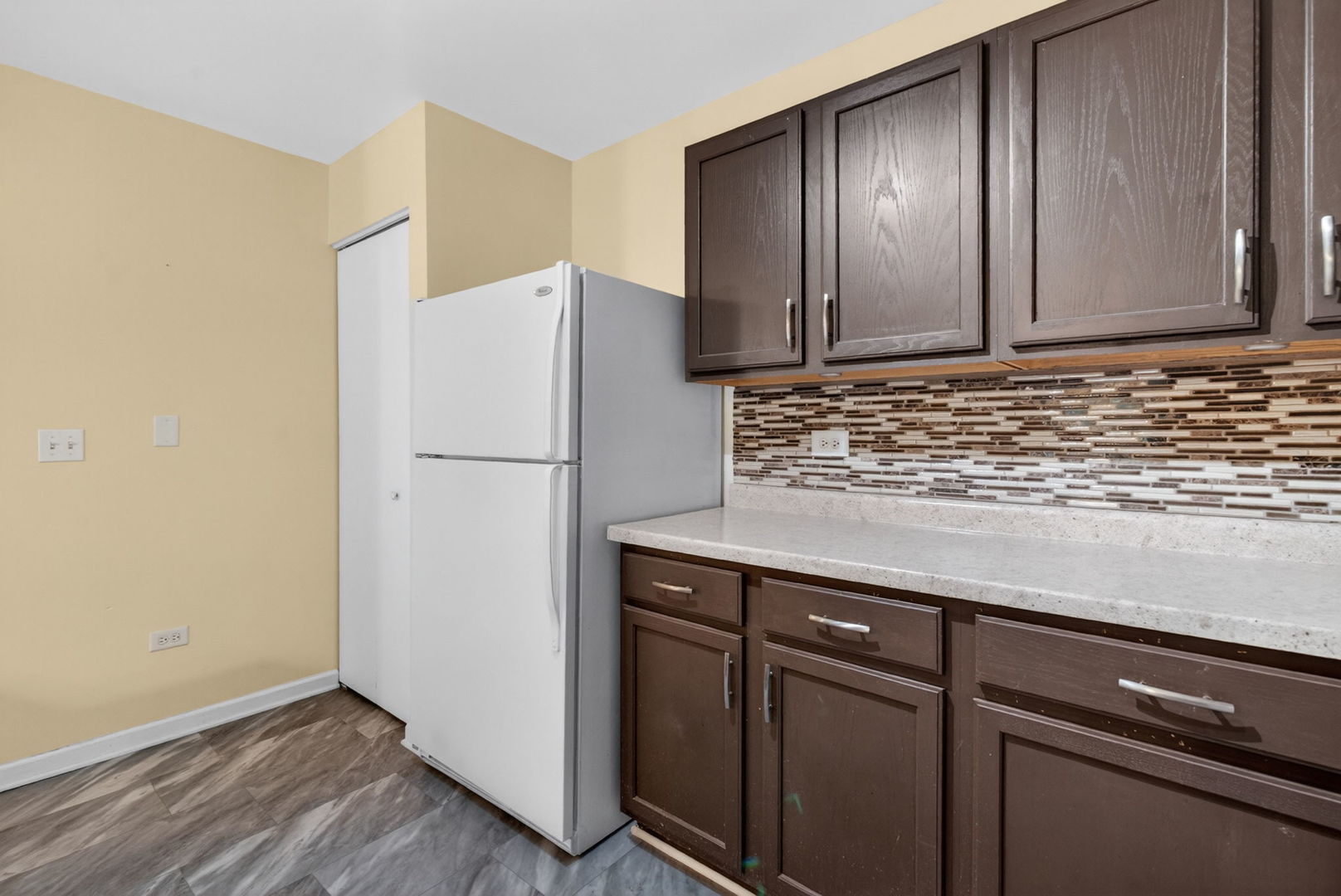 1628 Mcclure Road, Aurora, IL 60505