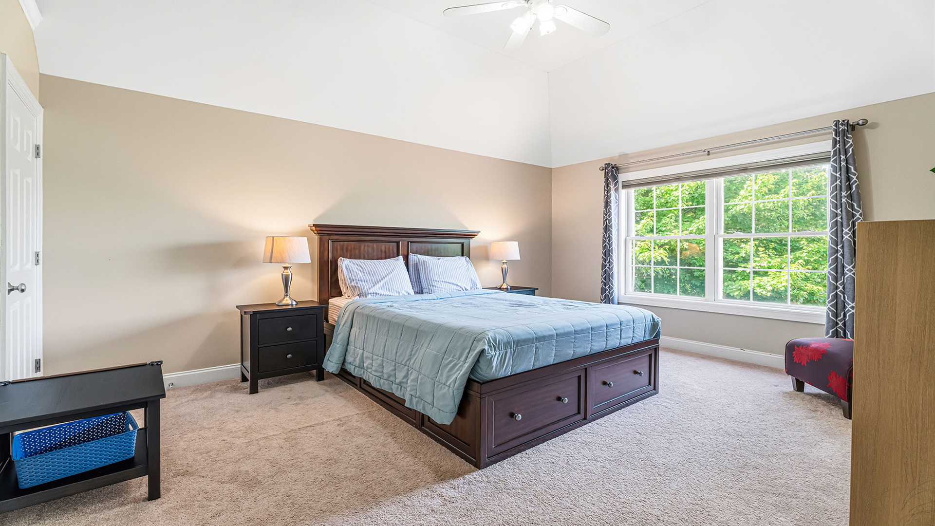 3511 Kestral Drive, Naperville, IL 60564