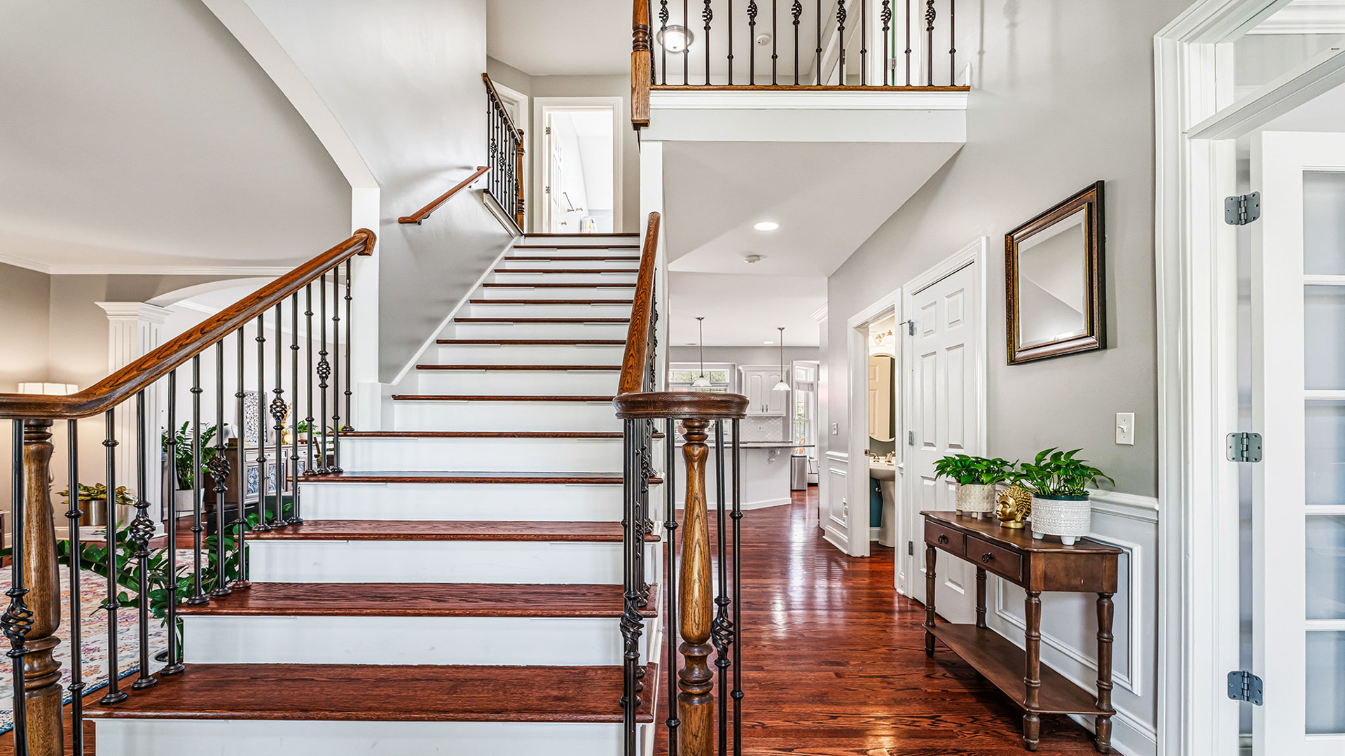3511 Kestral Drive, Naperville, IL 60564