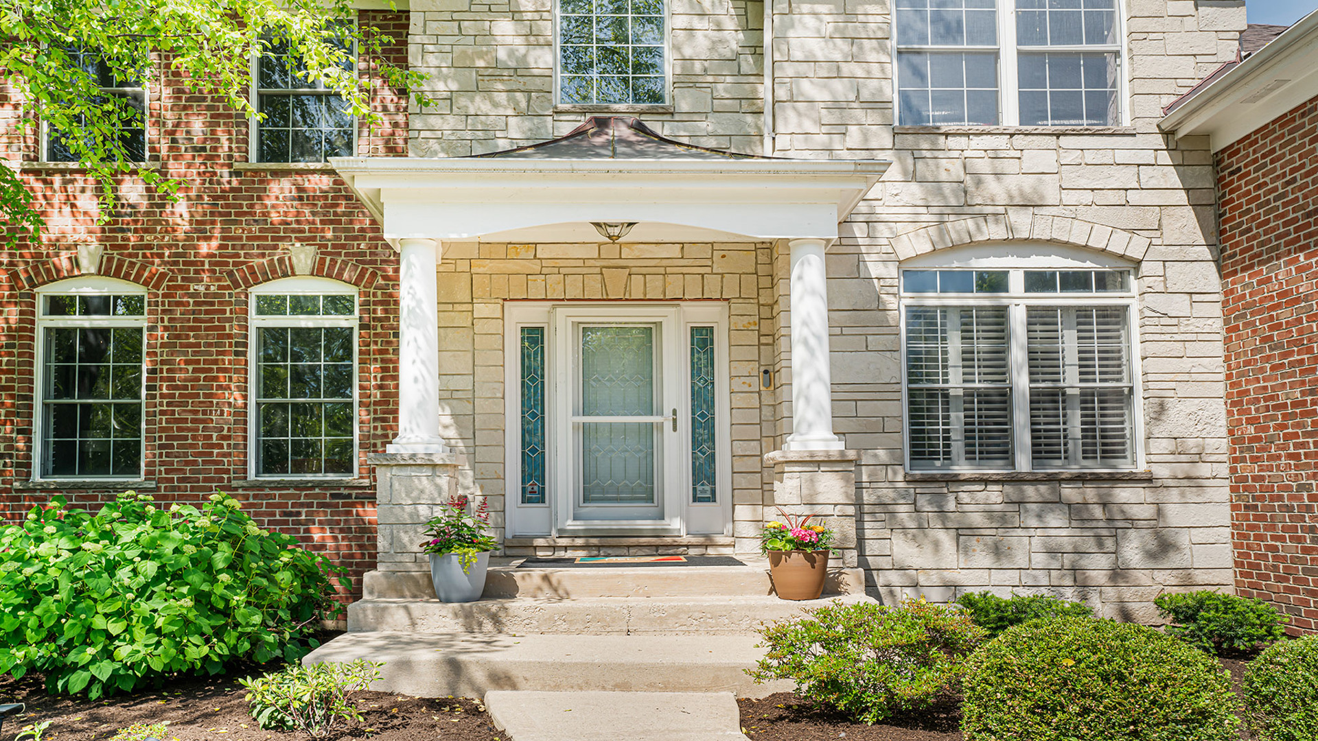3511 Kestral Drive, Naperville, IL 60564