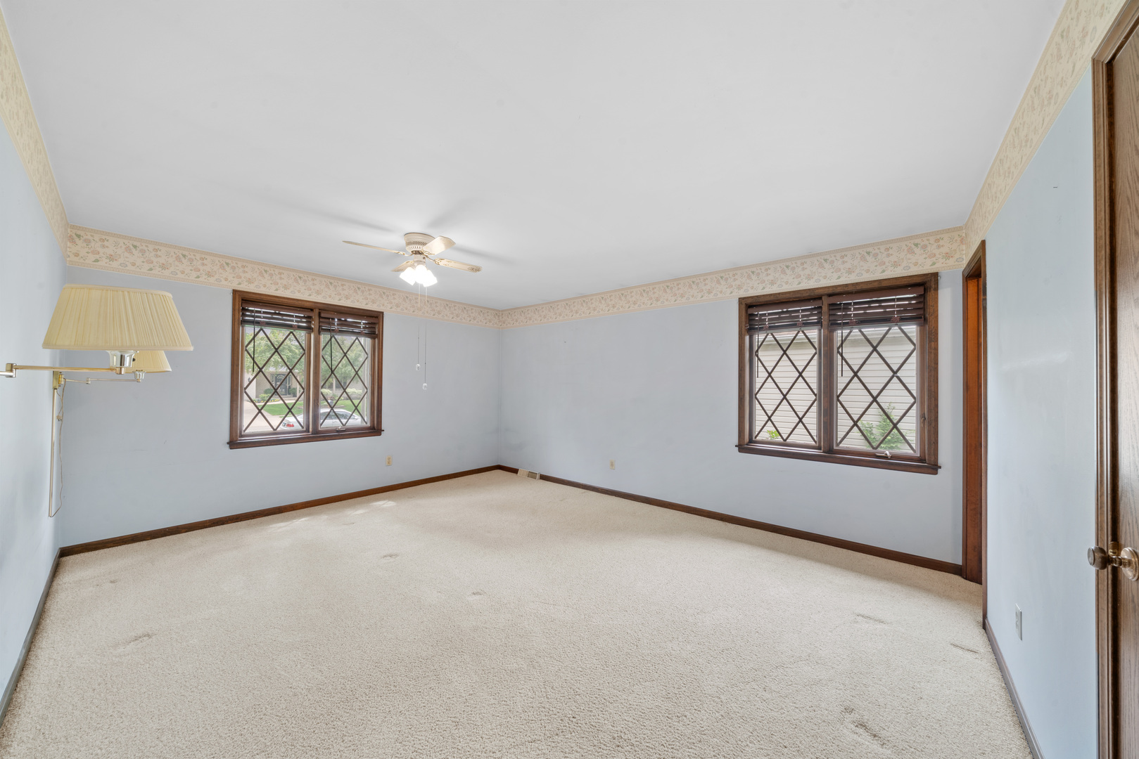 2445 Coach And Surrey Lane, Aurora, IL 60506