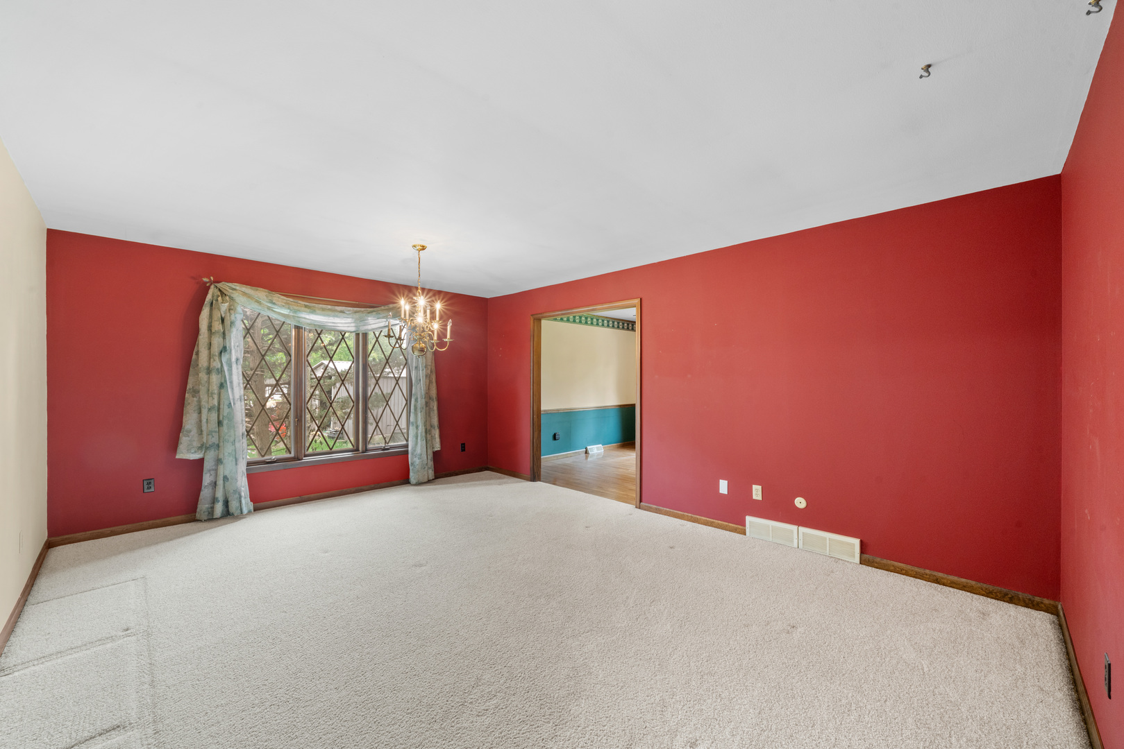 2445 Coach And Surrey Lane, Aurora, IL 60506