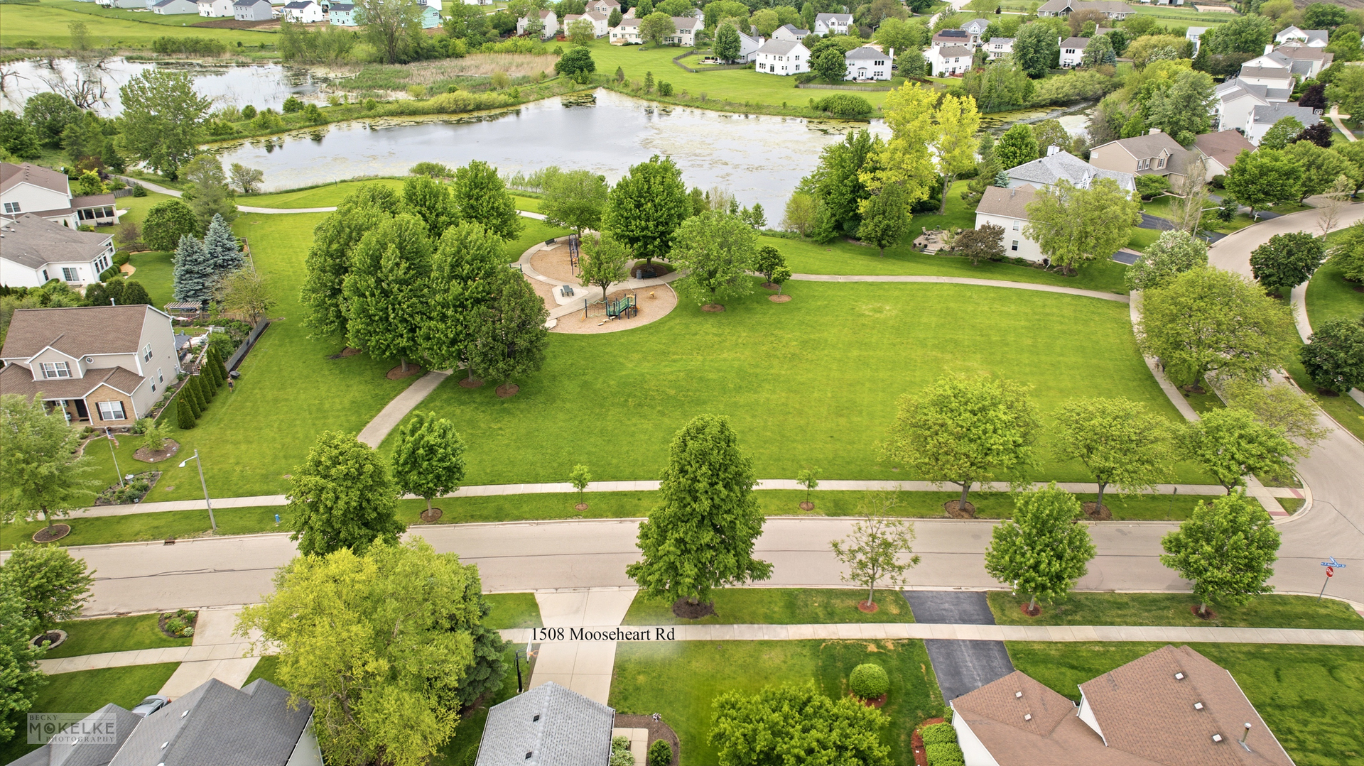 1508 W Mooseheart Road, North Aurora, IL 60542