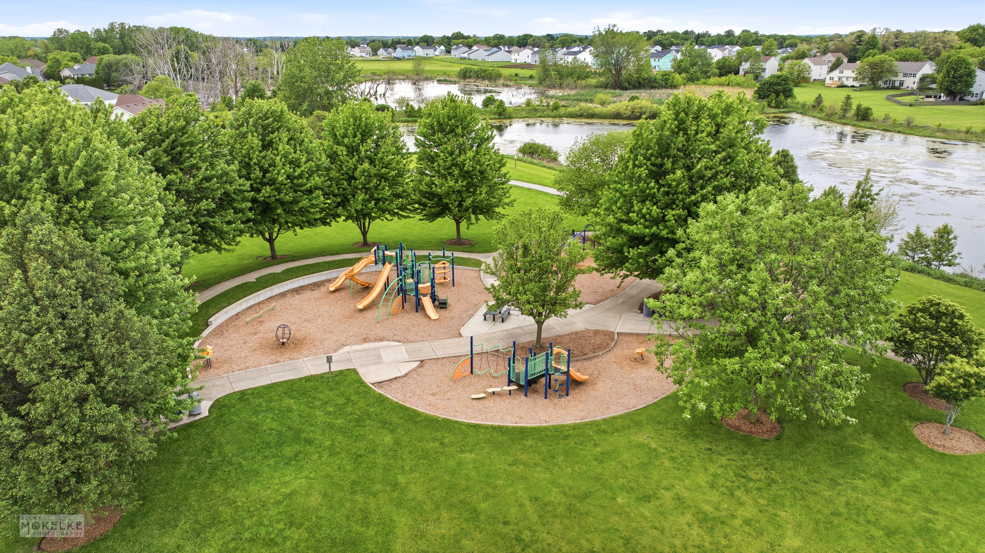 1508 W Mooseheart Road, North Aurora, IL 60542
