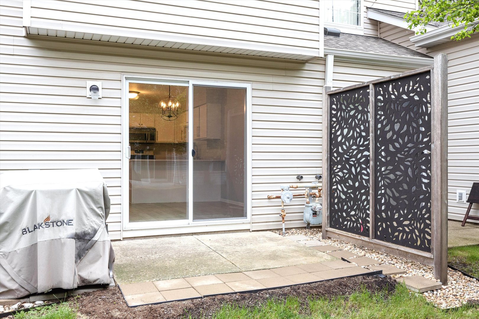 1673 Waterford Road, North Aurora, IL 60542
