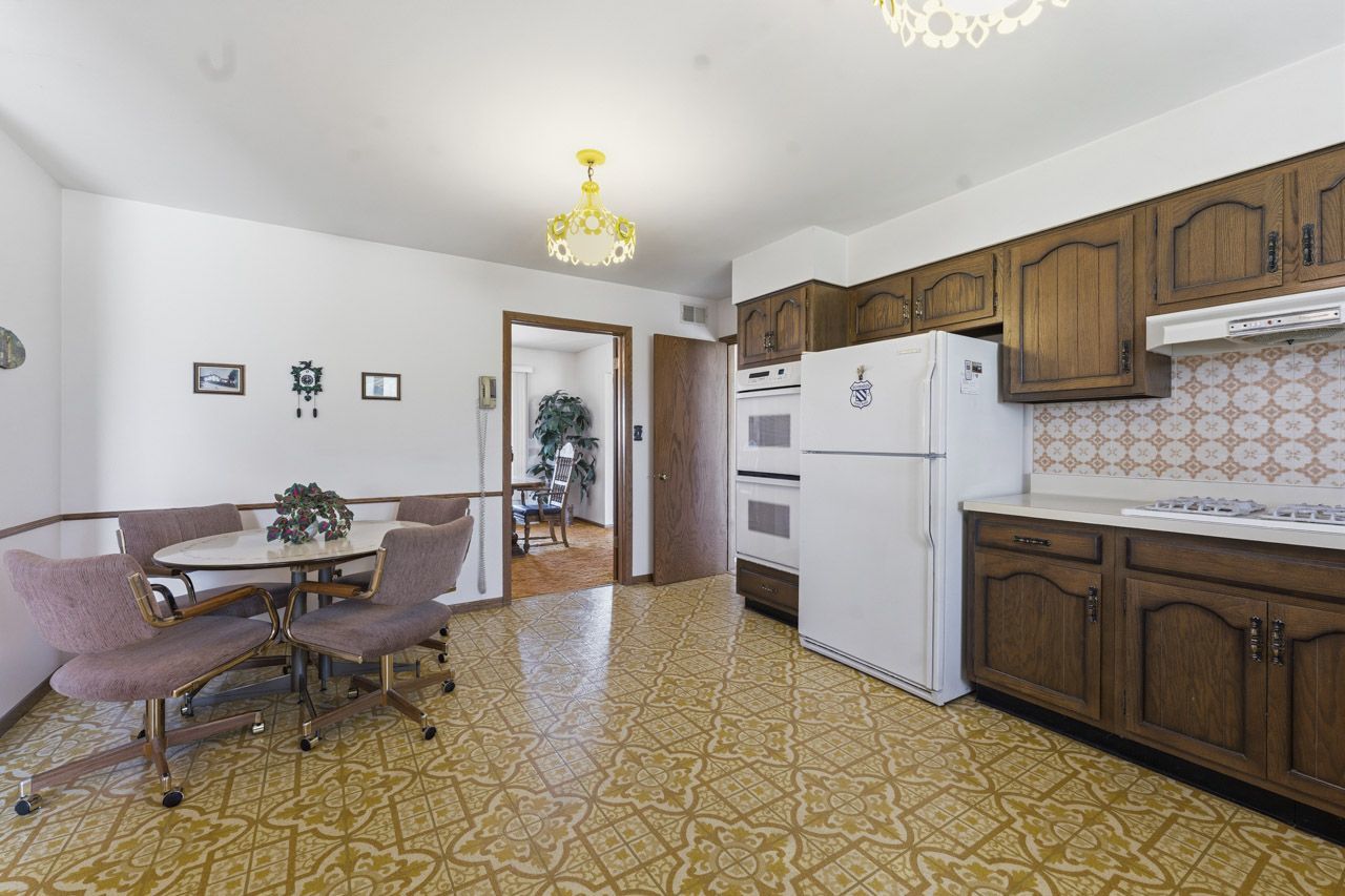 1417 Lee Lane, Spring Grove, IL 60081