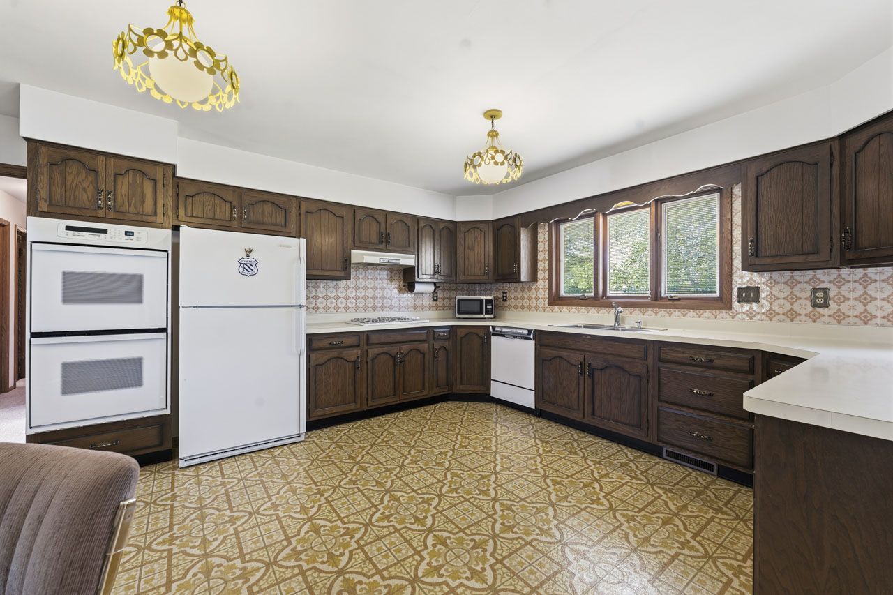 1417 Lee Lane, Spring Grove, IL 60081