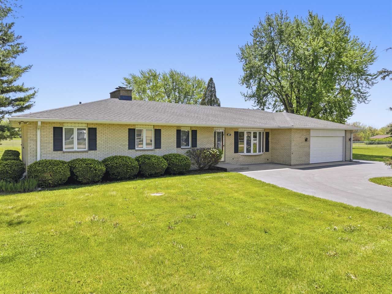 1417 Lee Lane, Spring Grove, IL 60081