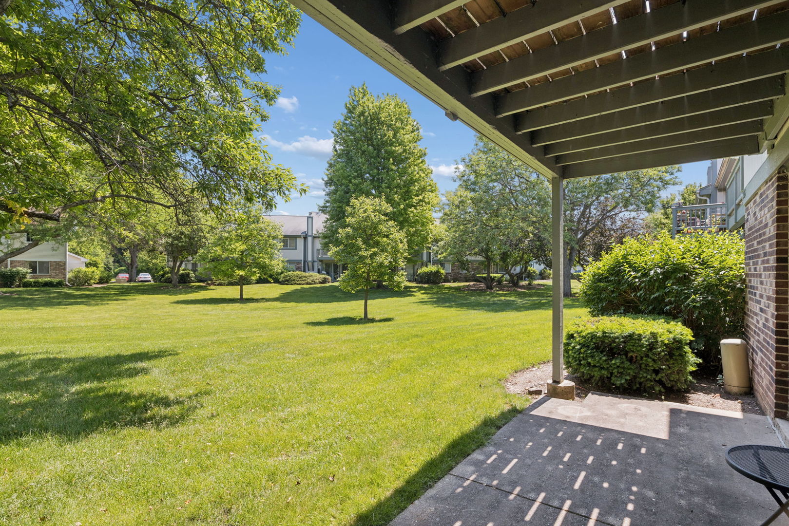 1575 Stonehill Court #A, Wheaton, IL 60189