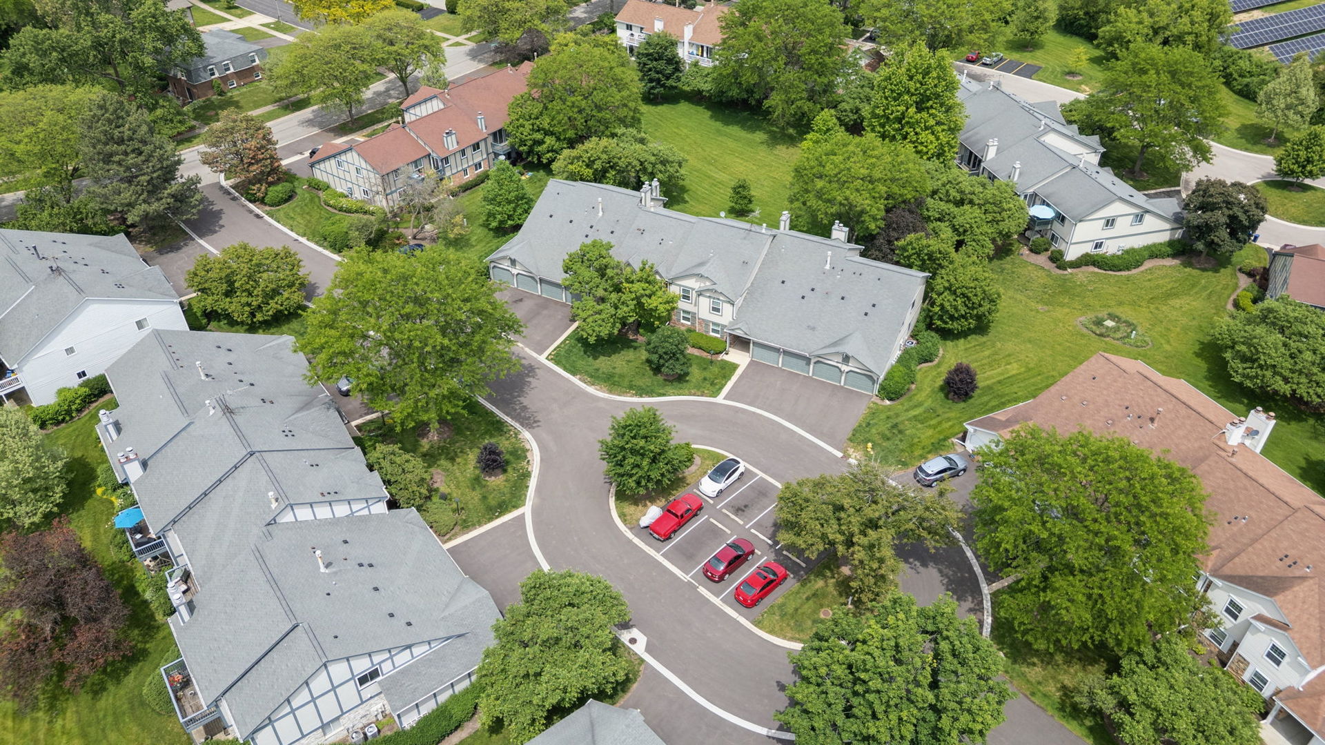 1575 Stonehill Court #A, Wheaton, IL 60189