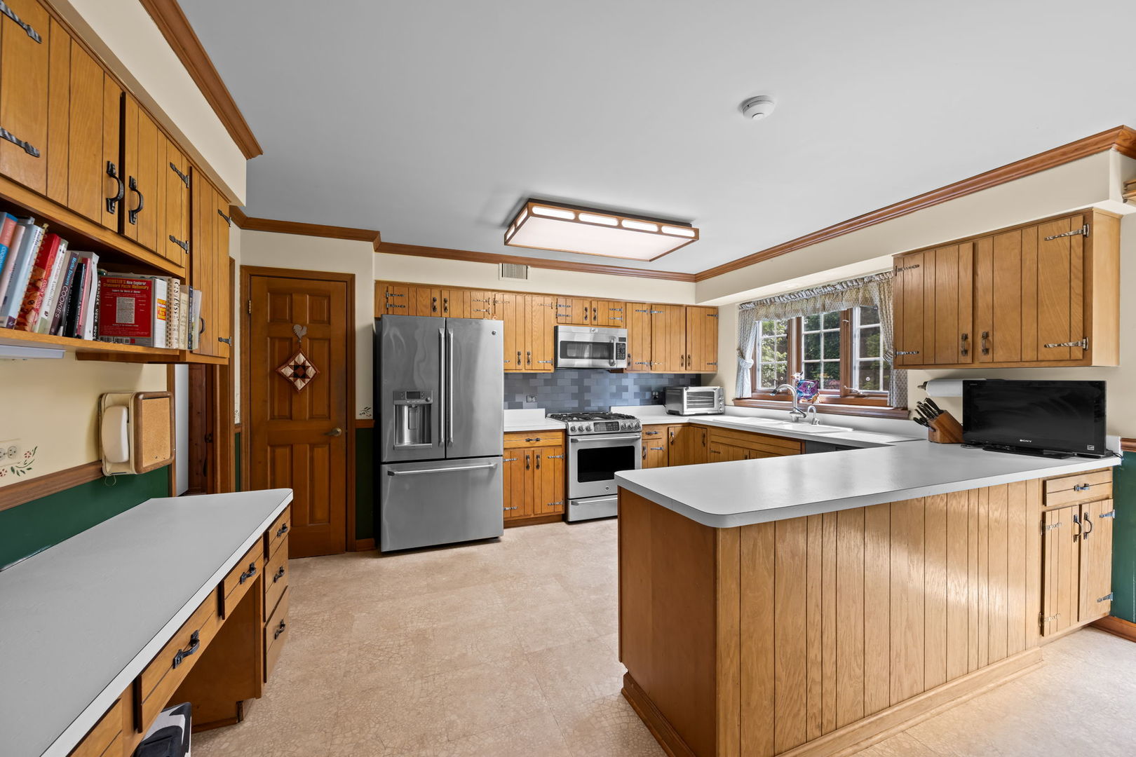 4211 Ridgeland Lane, Northbrook, IL 60062