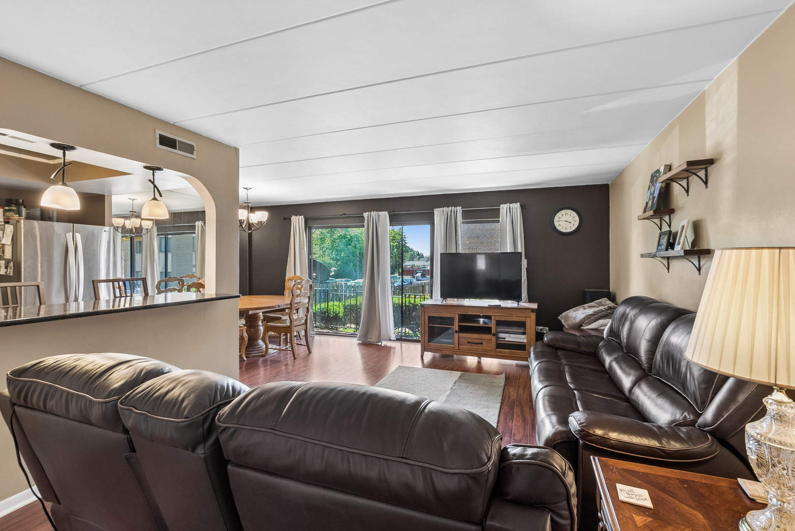 9111 S Roberts Road #7C, Hickory Hills, IL 60457