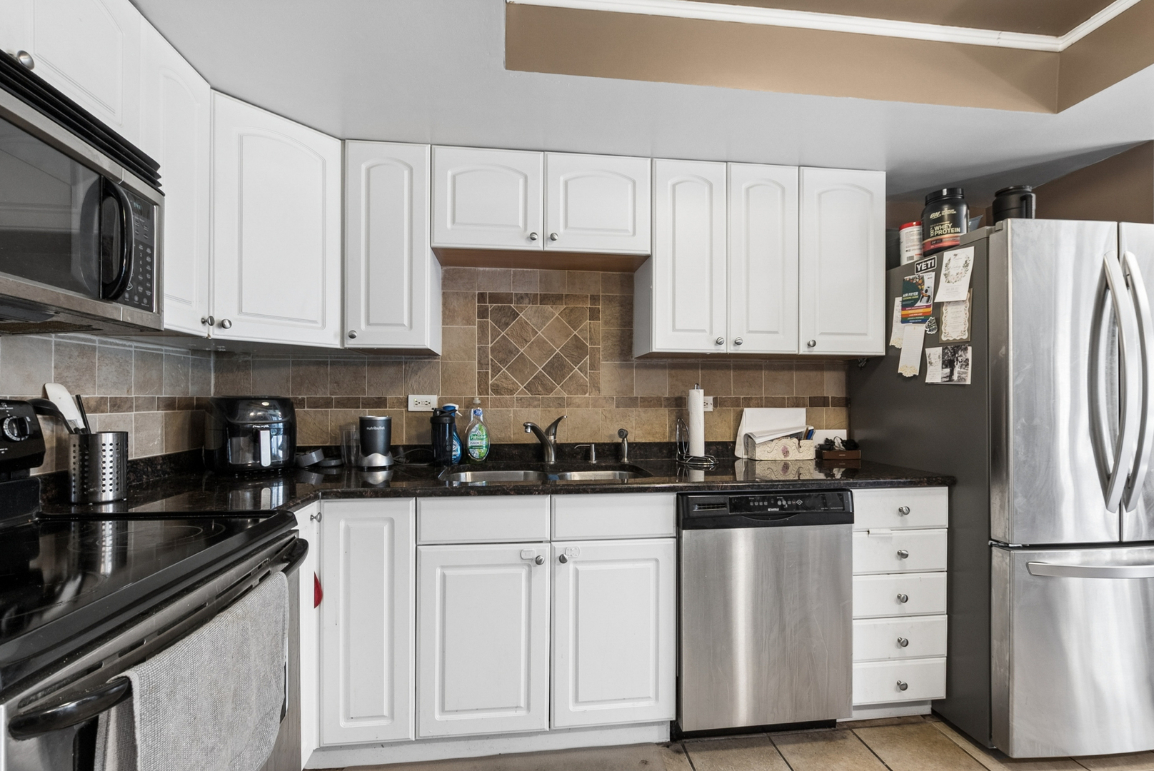 9111 S Roberts Road #7C, Hickory Hills, IL 60457