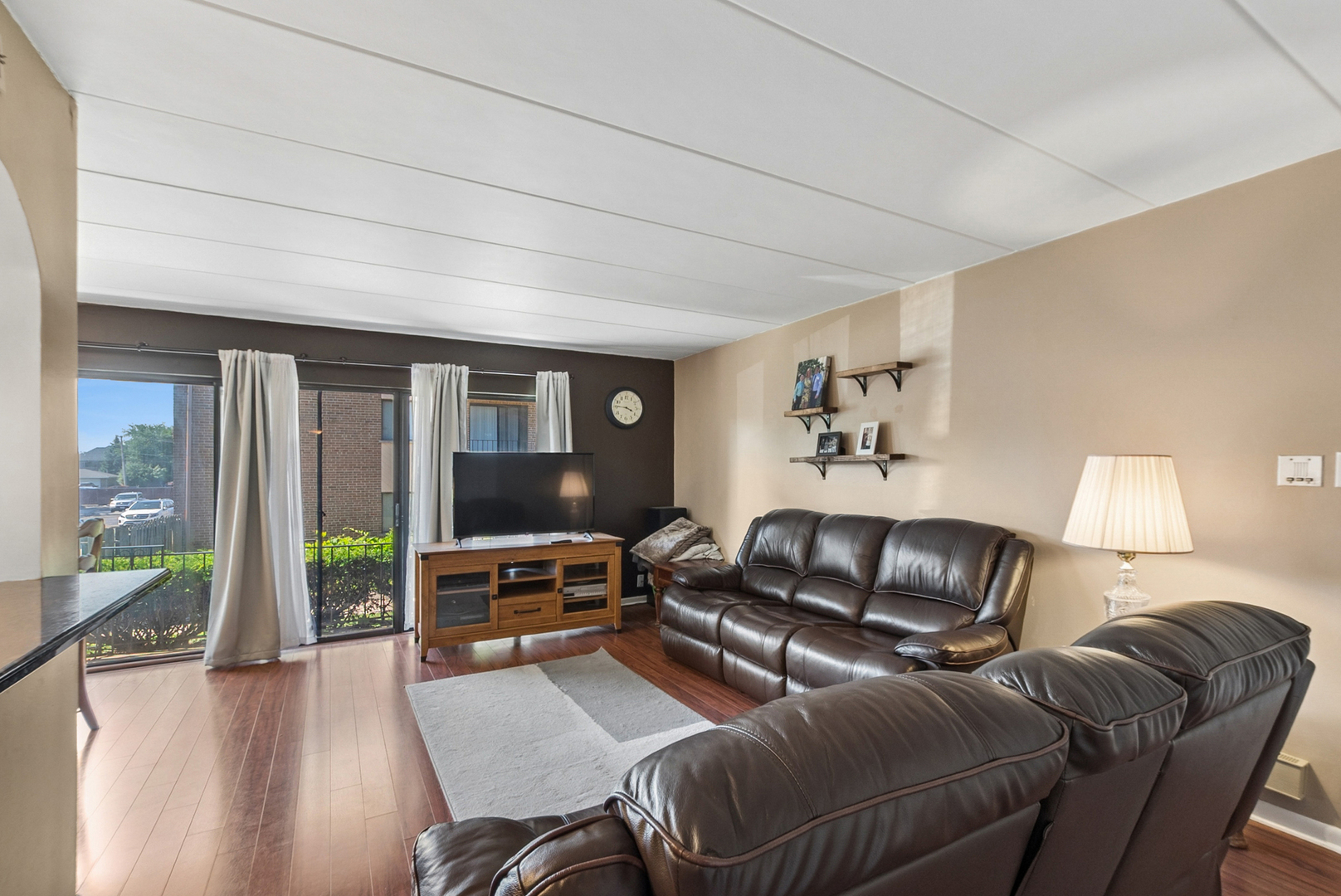 9111 S Roberts Road #7C, Hickory Hills, IL 60457