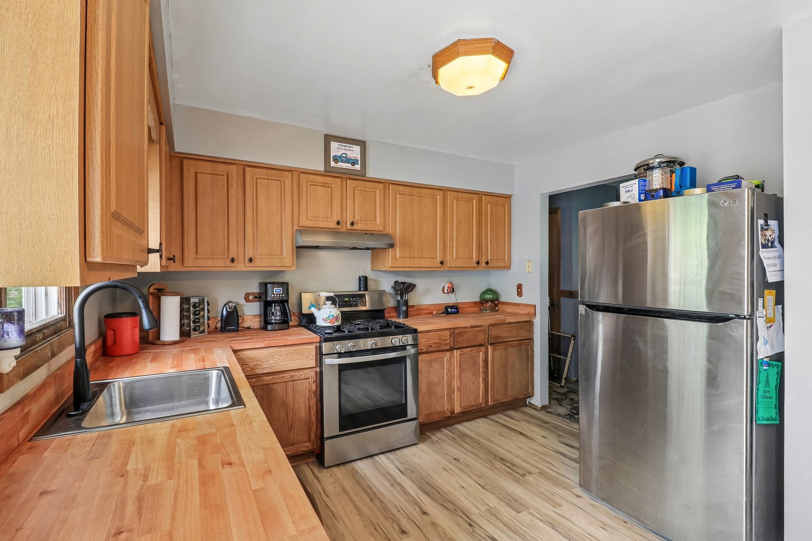 332 Everett Avenue, Crystal Lake, IL 60014
