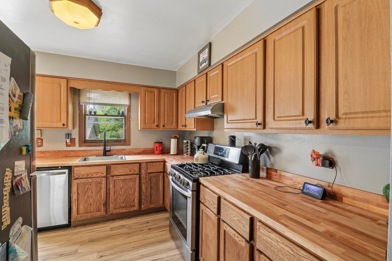 332 Everett Avenue, Crystal Lake, IL 60014