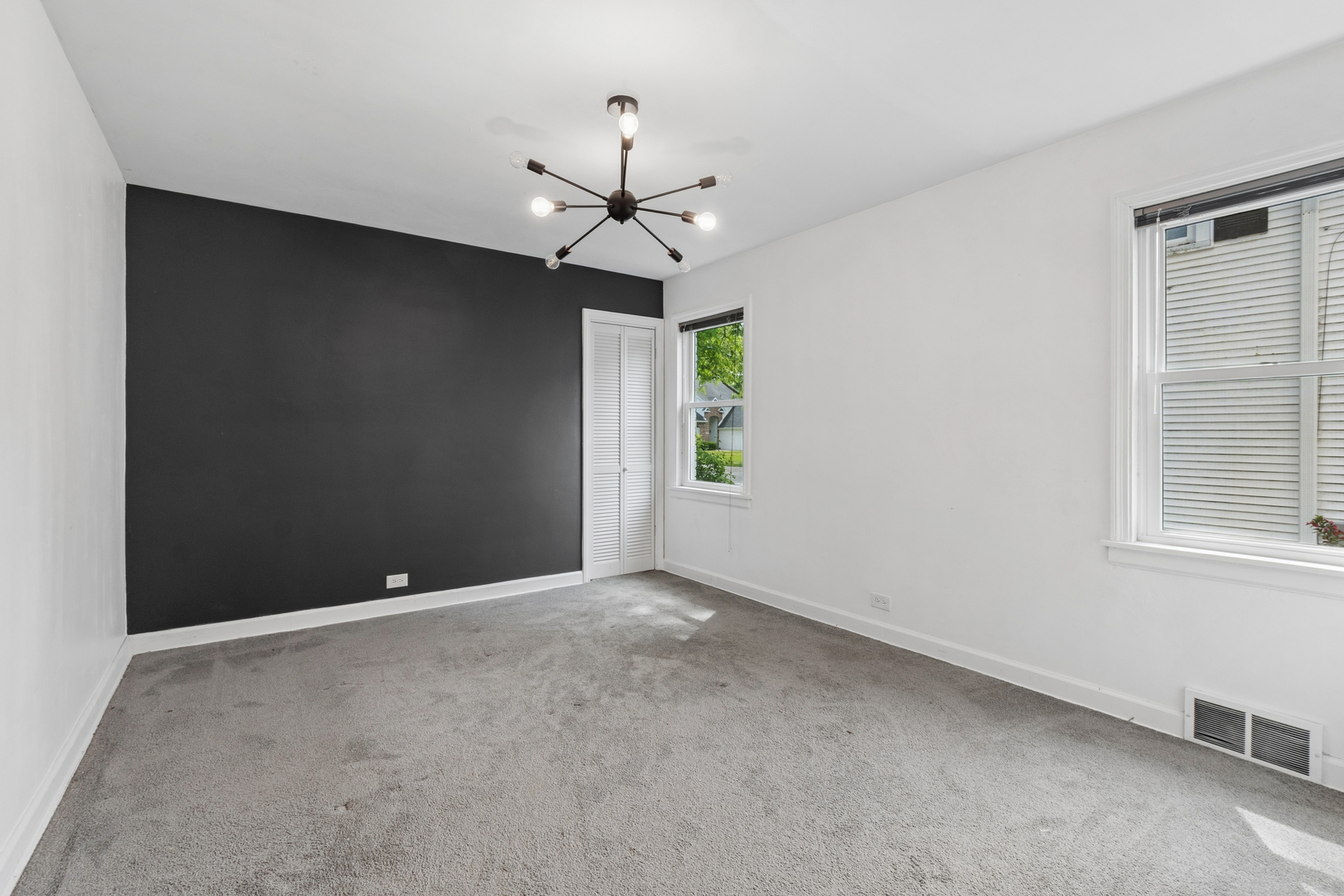 2303 Hutchison Road, Flossmoor, IL 60422
