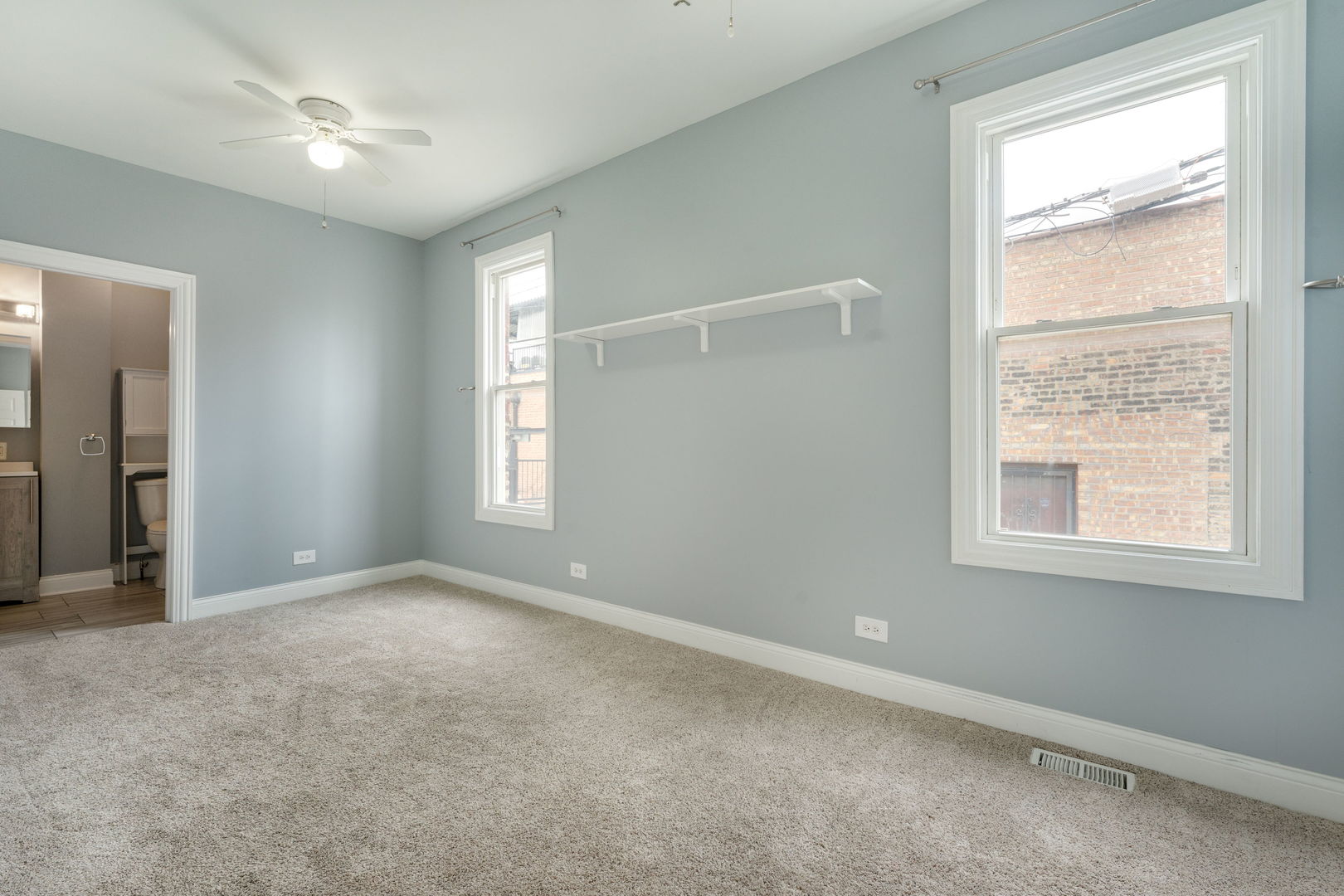 3514 S Damen Avenue, Chicago, IL 60609