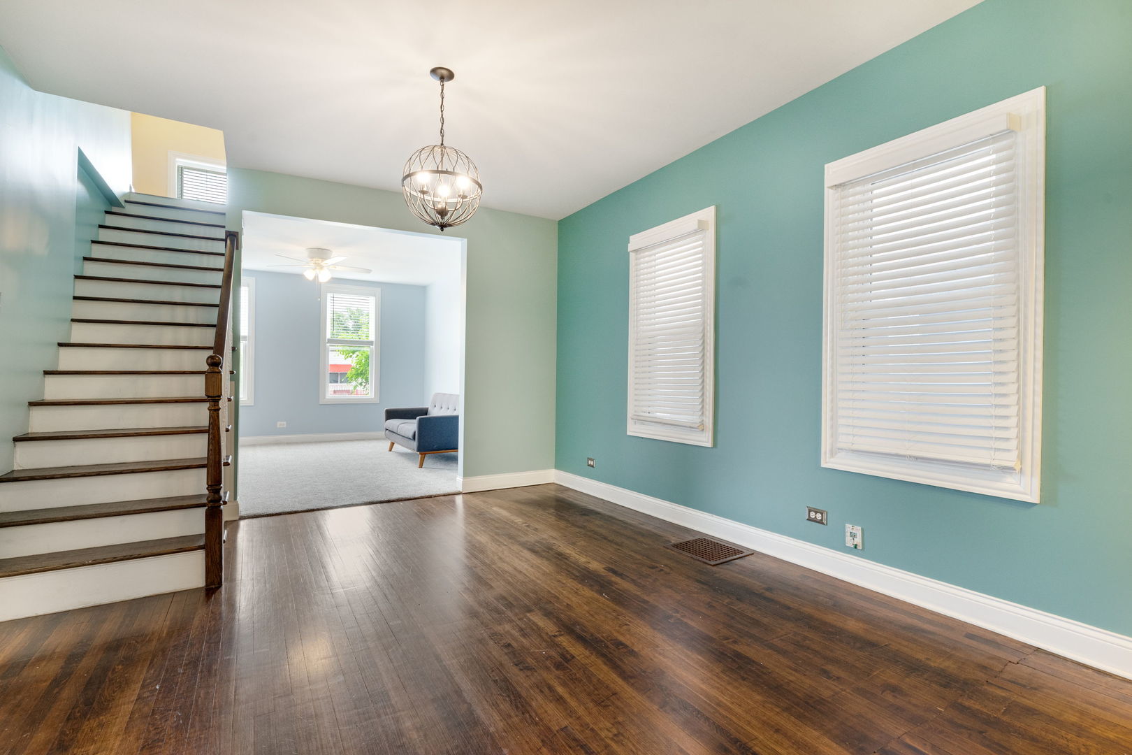 3514 S Damen Avenue, Chicago, IL 60609