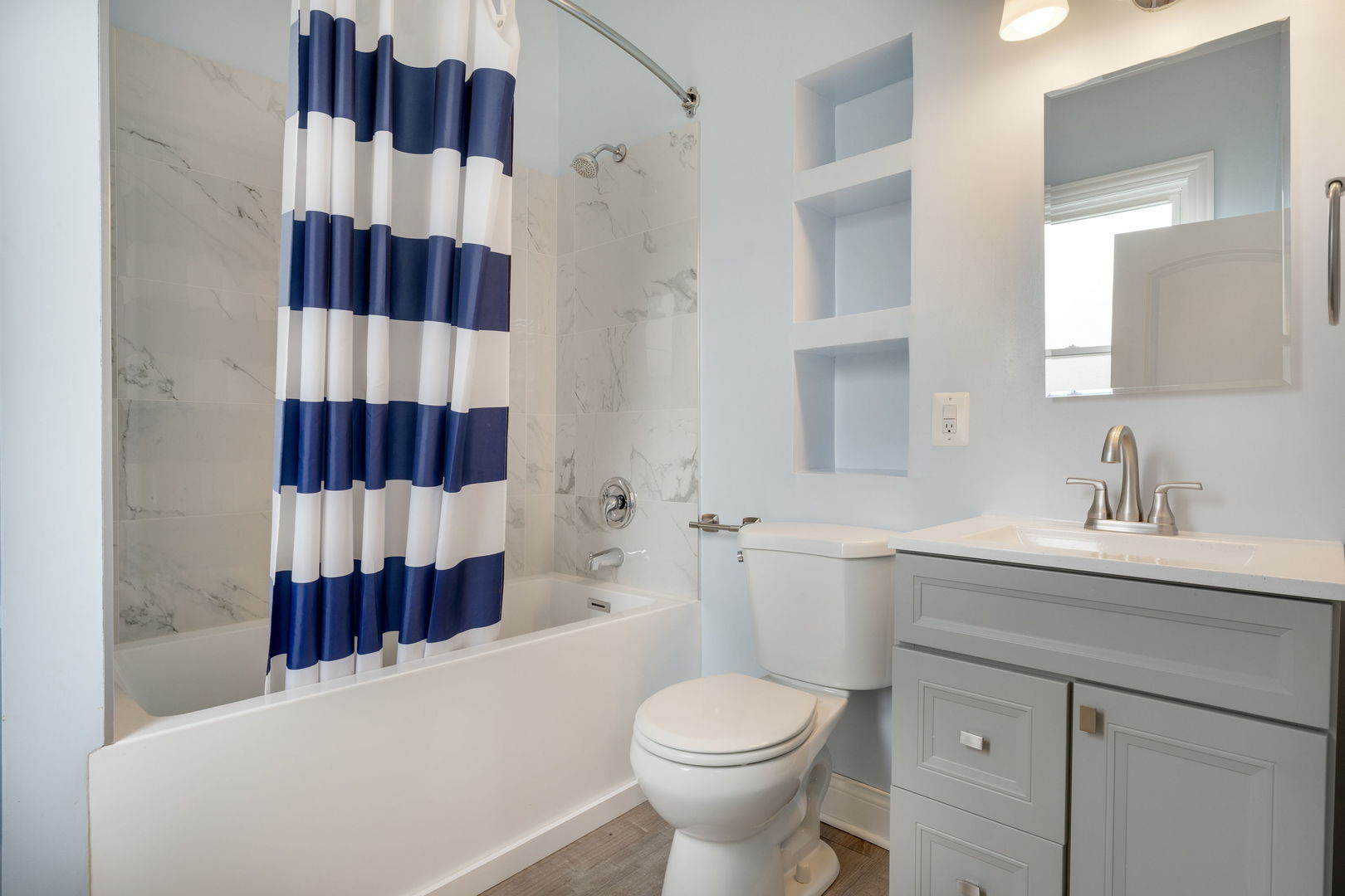 3514 S Damen Avenue, Chicago, IL 60609