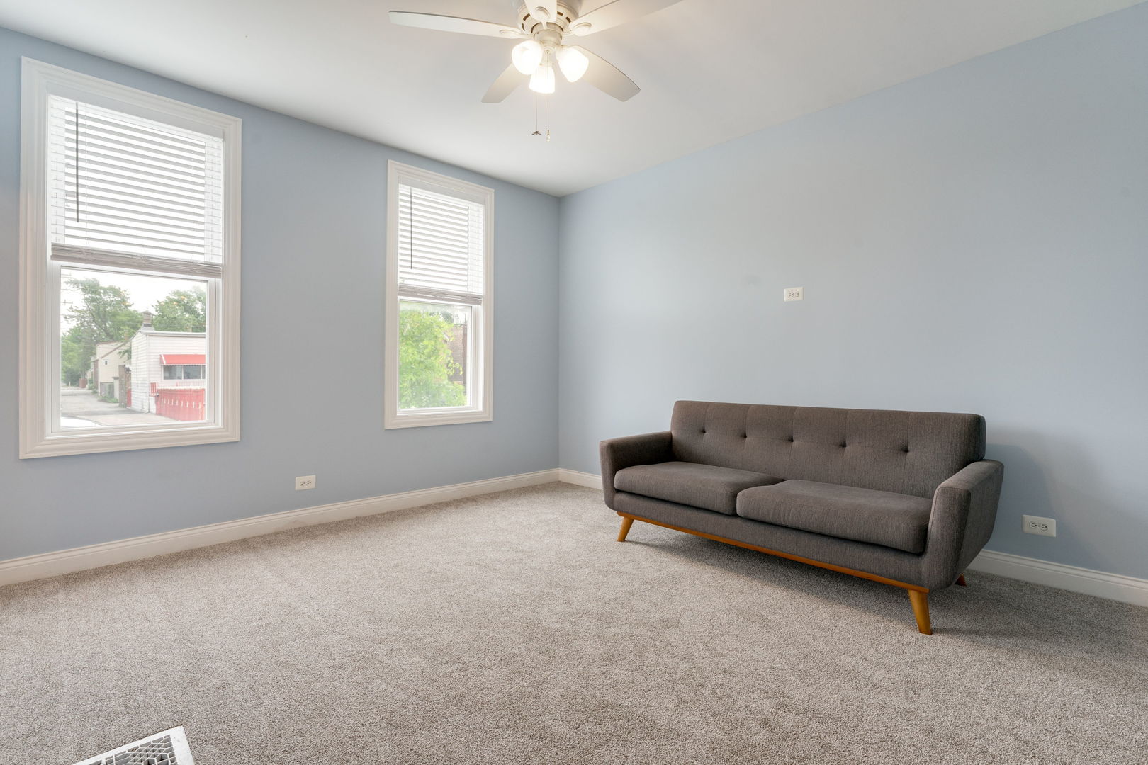 3514 S Damen Avenue, Chicago, IL 60609