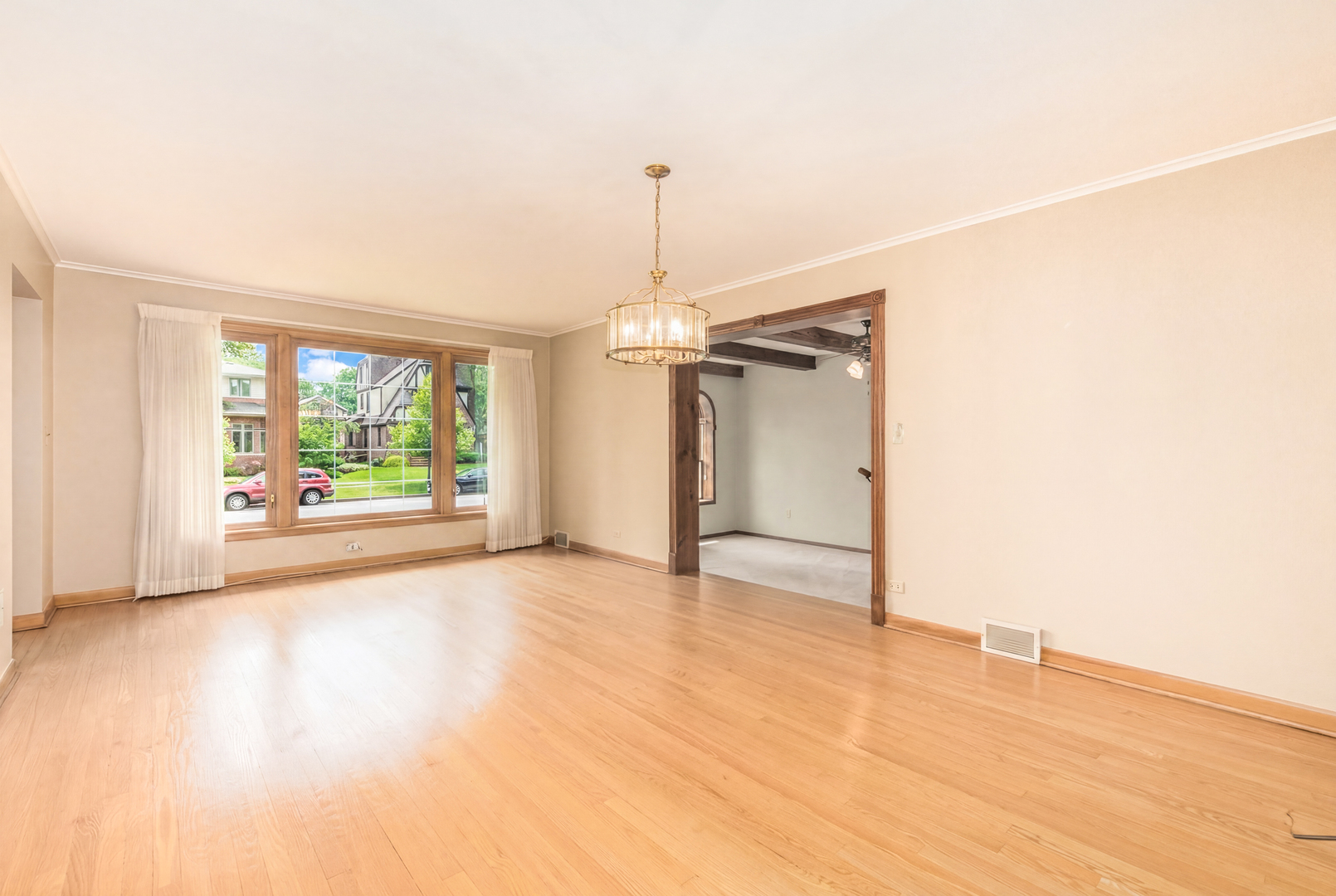 108 Imperial Street, Park Ridge, IL 60068